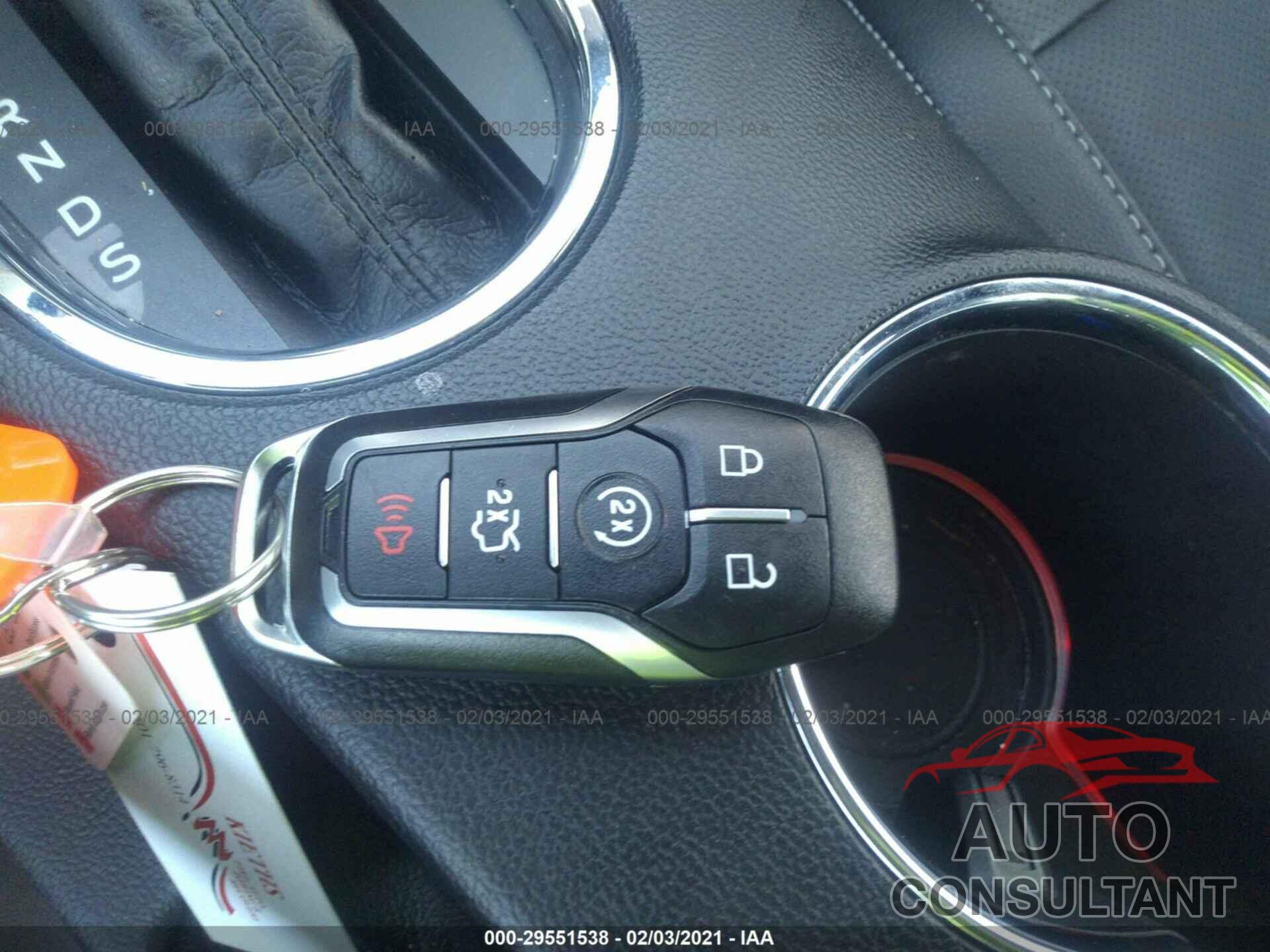 FORD MUSTANG 2016 - 1FA6P8CF6G5260703