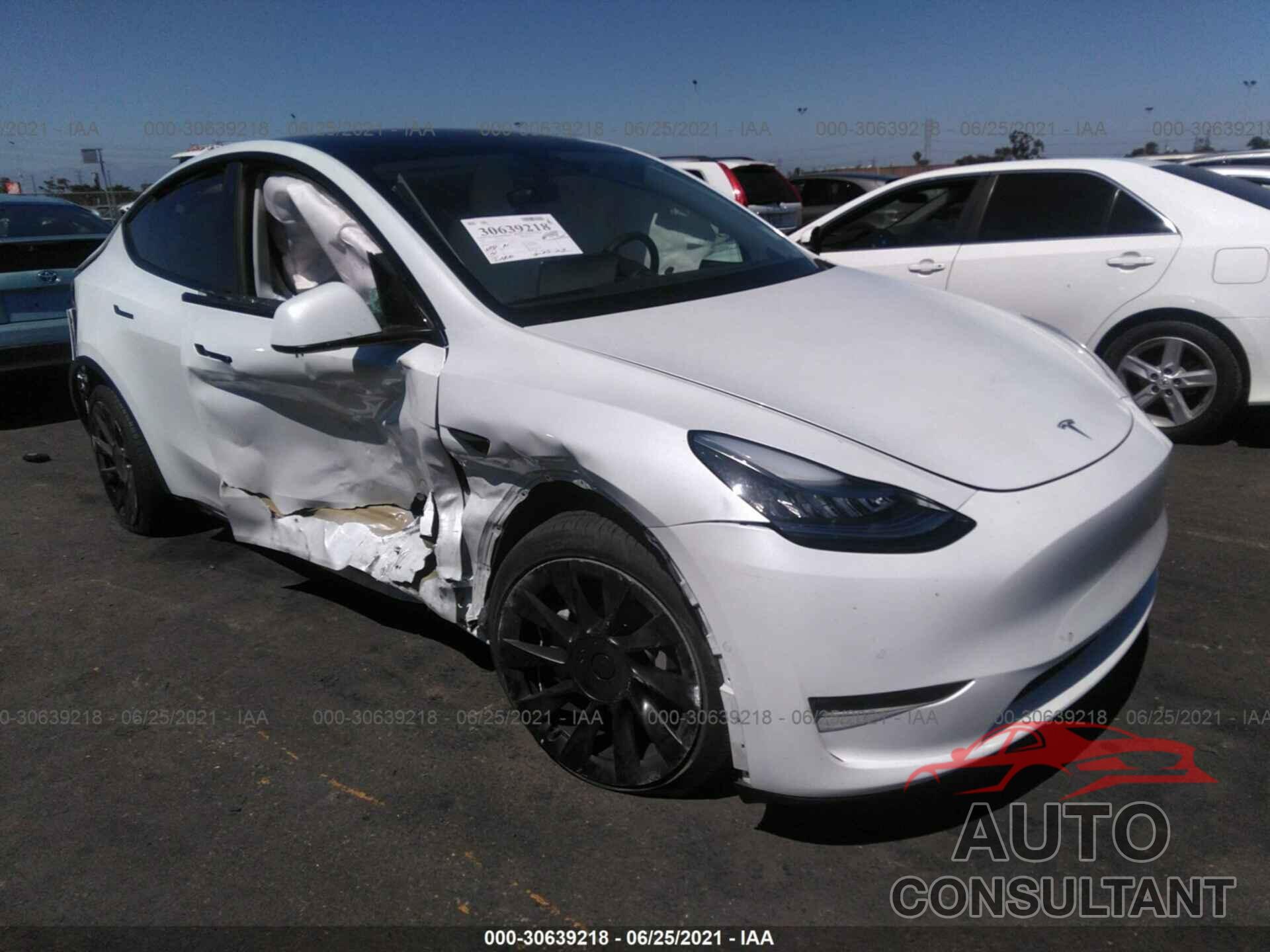 TESLA MODEL Y 2021 - 5YJYGDEE9MF095790