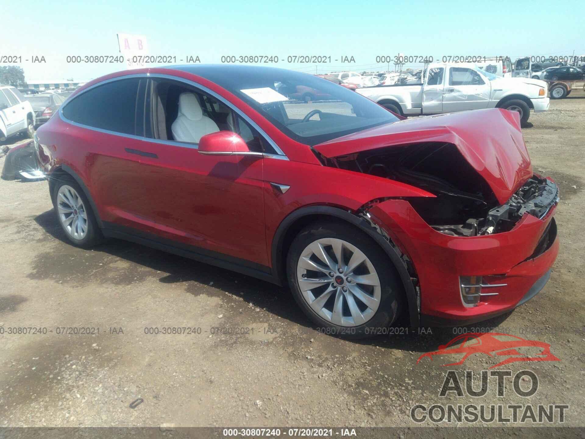 TESLA MODEL X 2019 - 5YJXCBE27KF160778