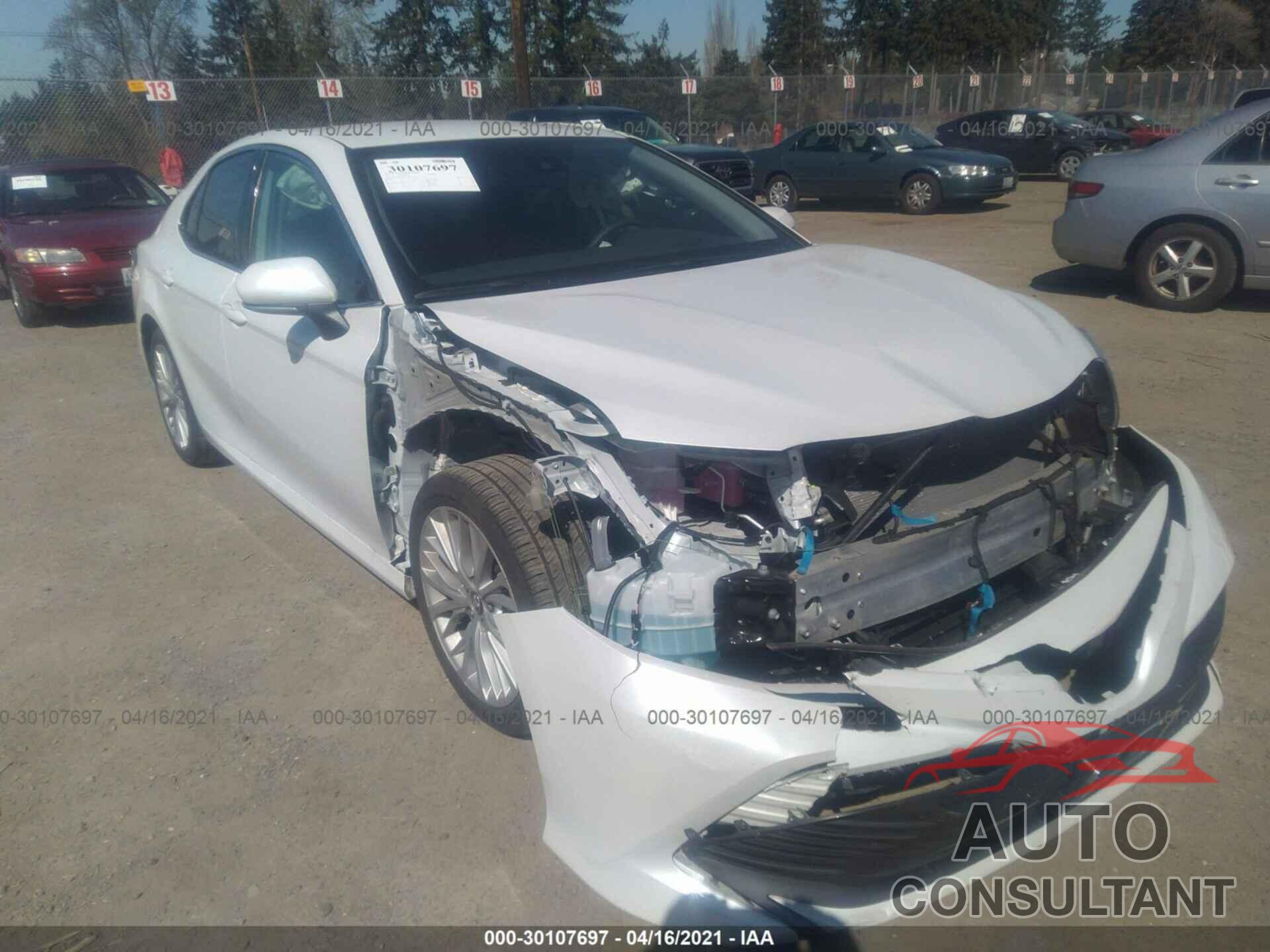 TOYOTA CAMRY 2019 - 4T1B21HK7KU519102