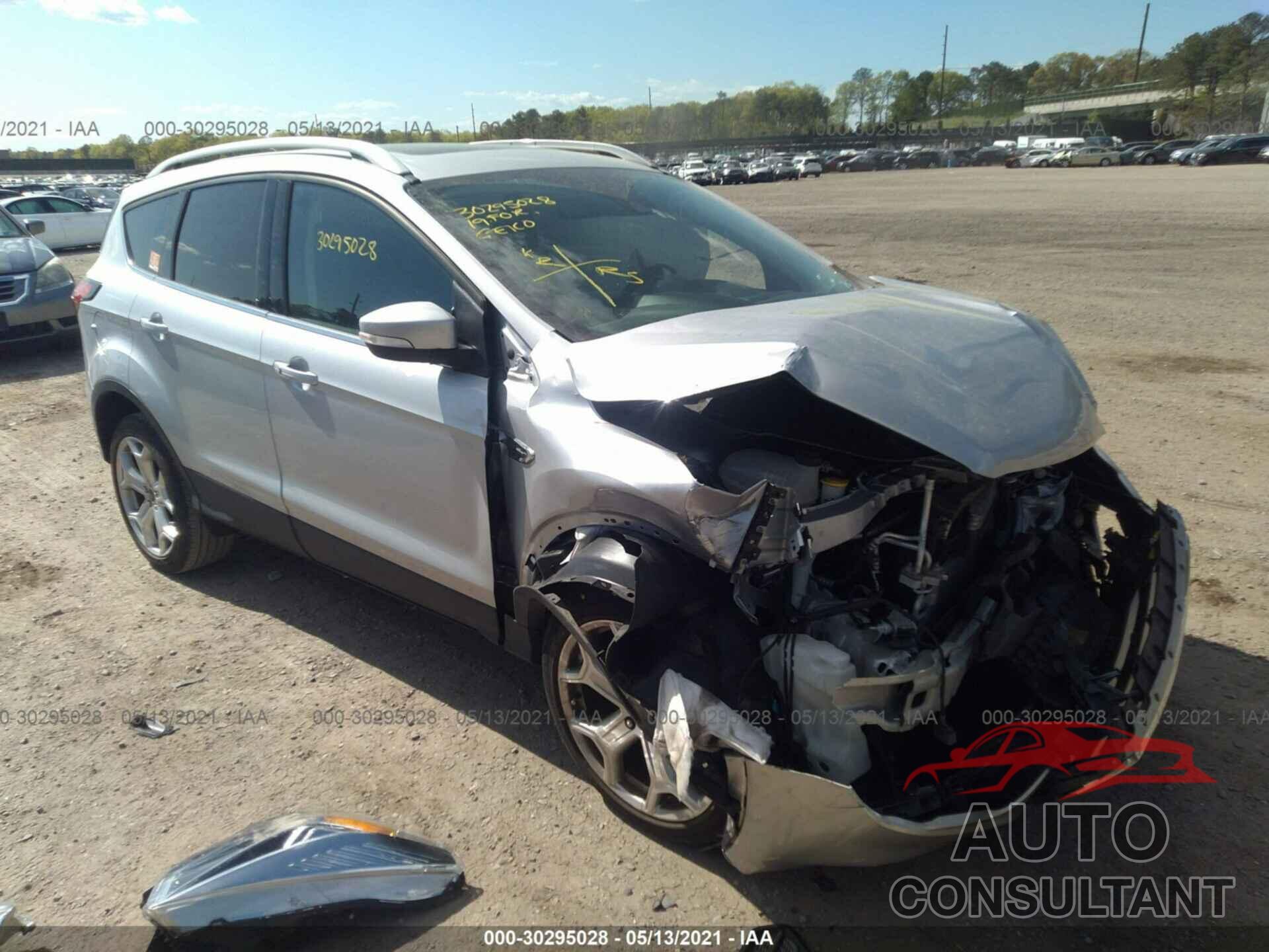 FORD ESCAPE 2019 - 1FMCU0J99KUB47472