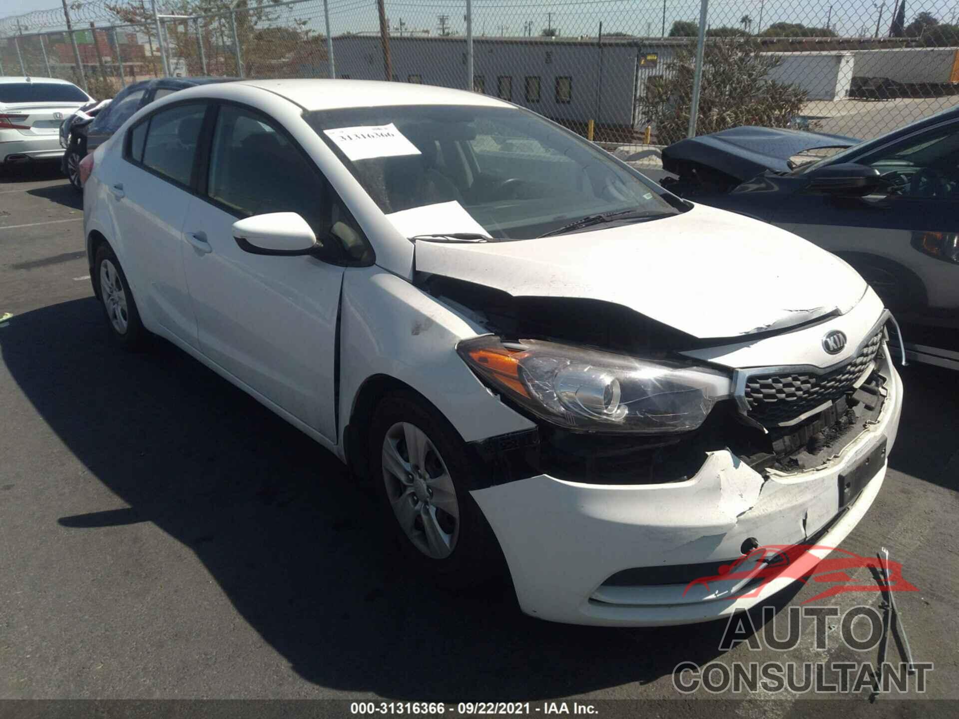 KIA FORTE 2016 - KNAFK4A68G5618563
