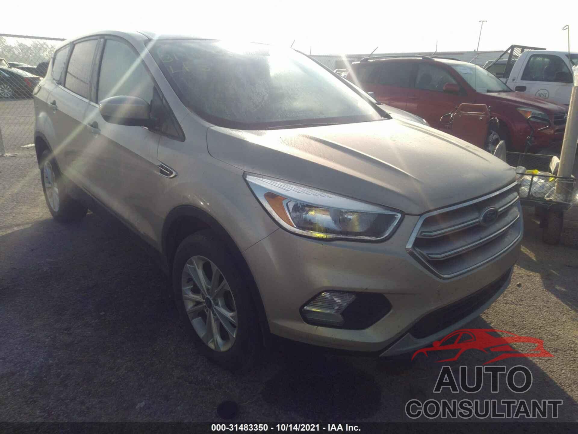 FORD ESCAPE 2017 - 1FMCU0GD4HUE30138