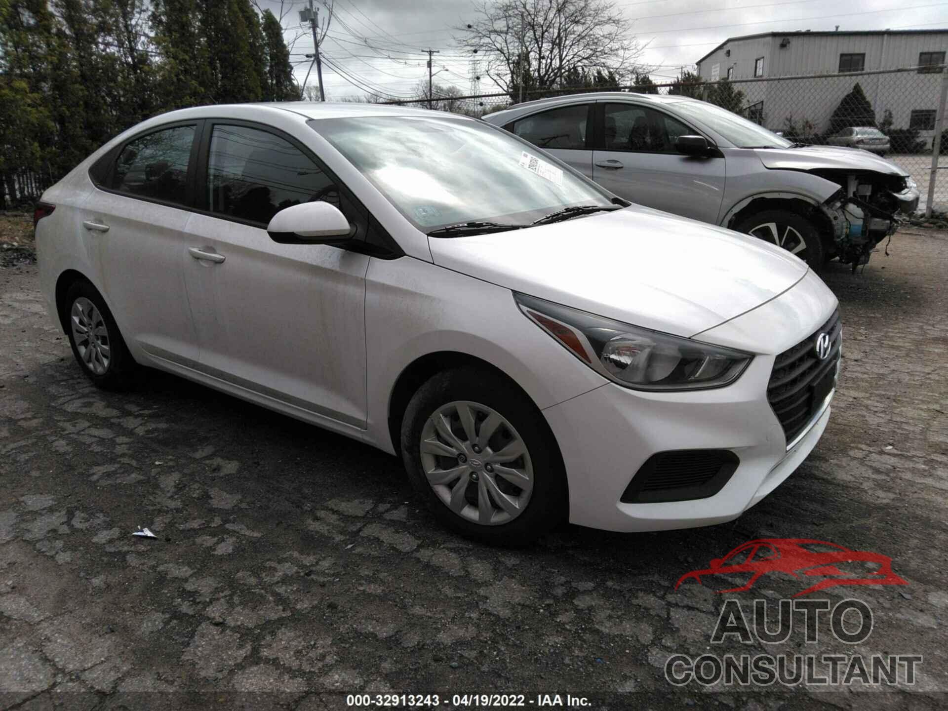 HYUNDAI ACCENT 2018 - 3KPC24A30JE029465