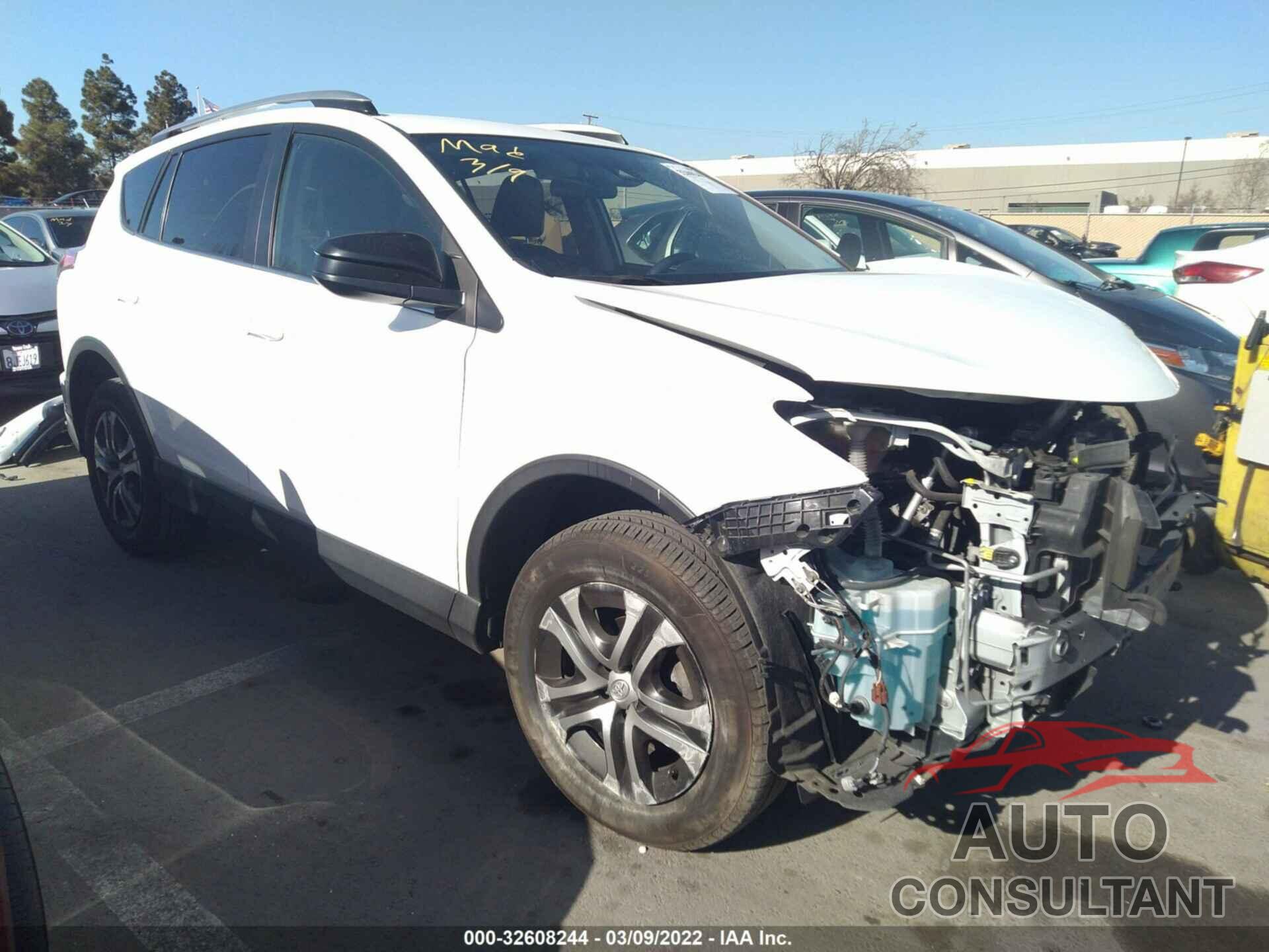 TOYOTA RAV4 2017 - JTMZFREV7HJ709612