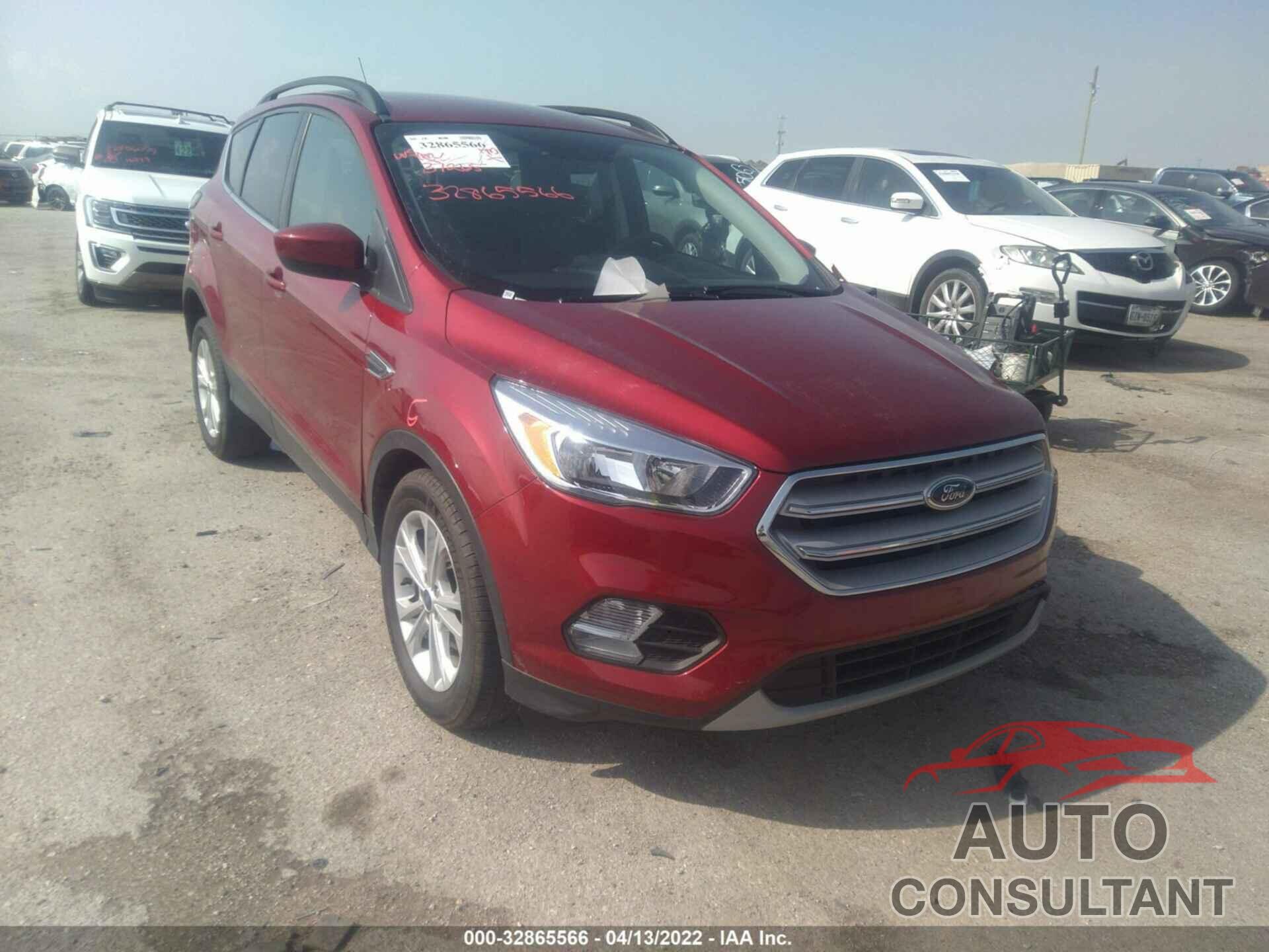 FORD ESCAPE 2018 - 1FMCU0GD5JUC33503