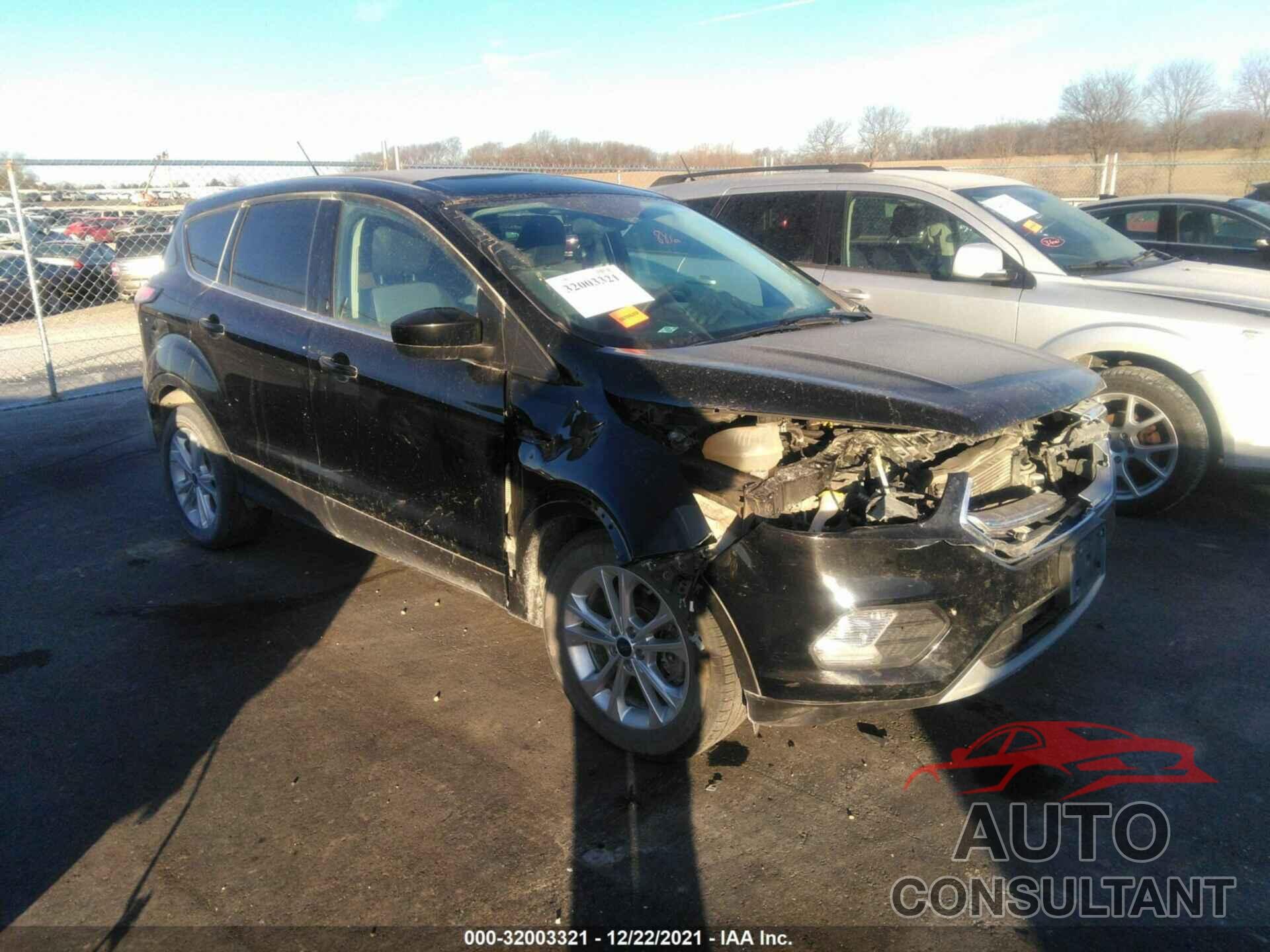 FORD ESCAPE 2017 - 1FMCU9GD7HUC08052