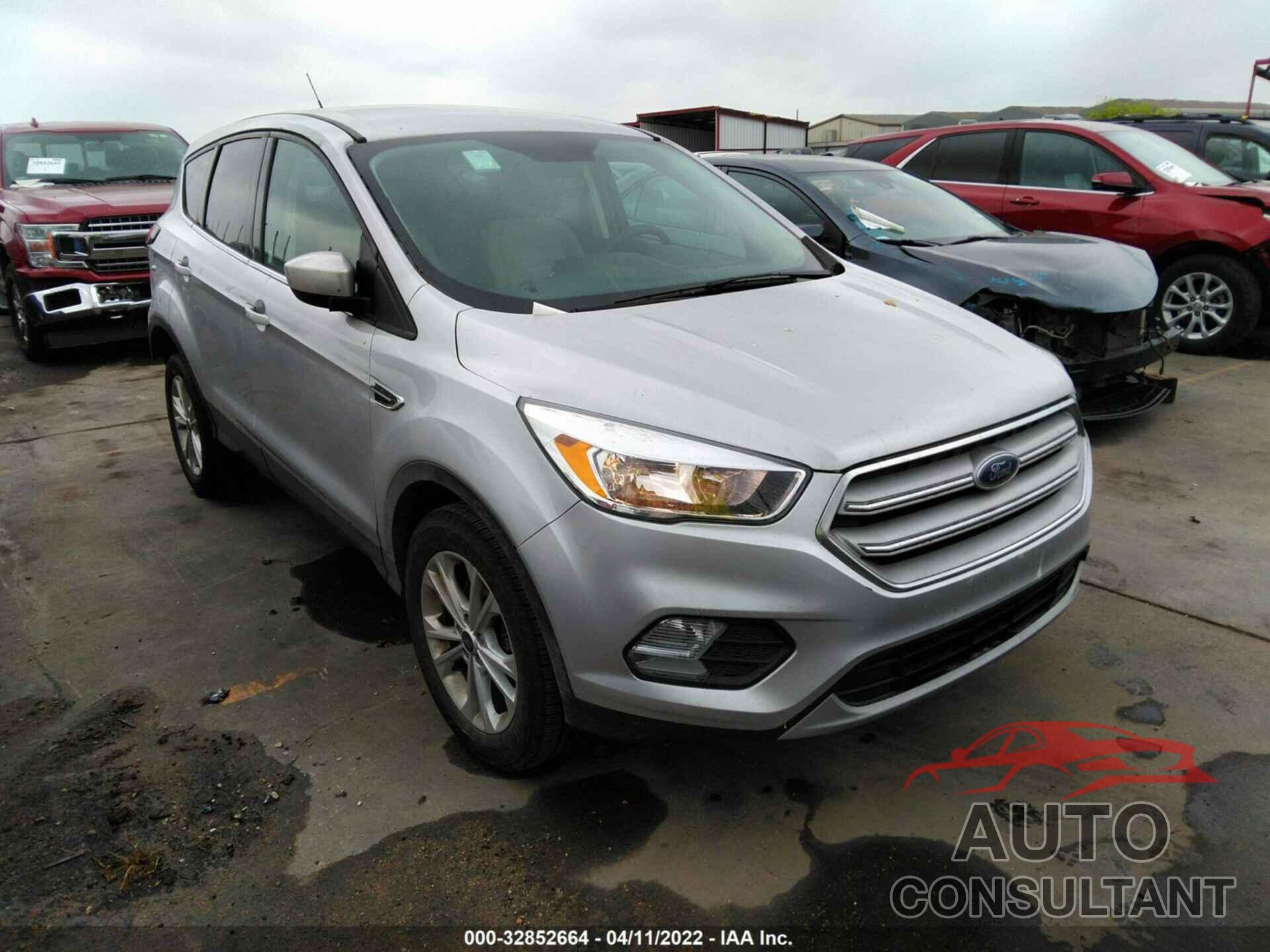 FORD ESCAPE 2019 - 1FMCU0G97KUB12209