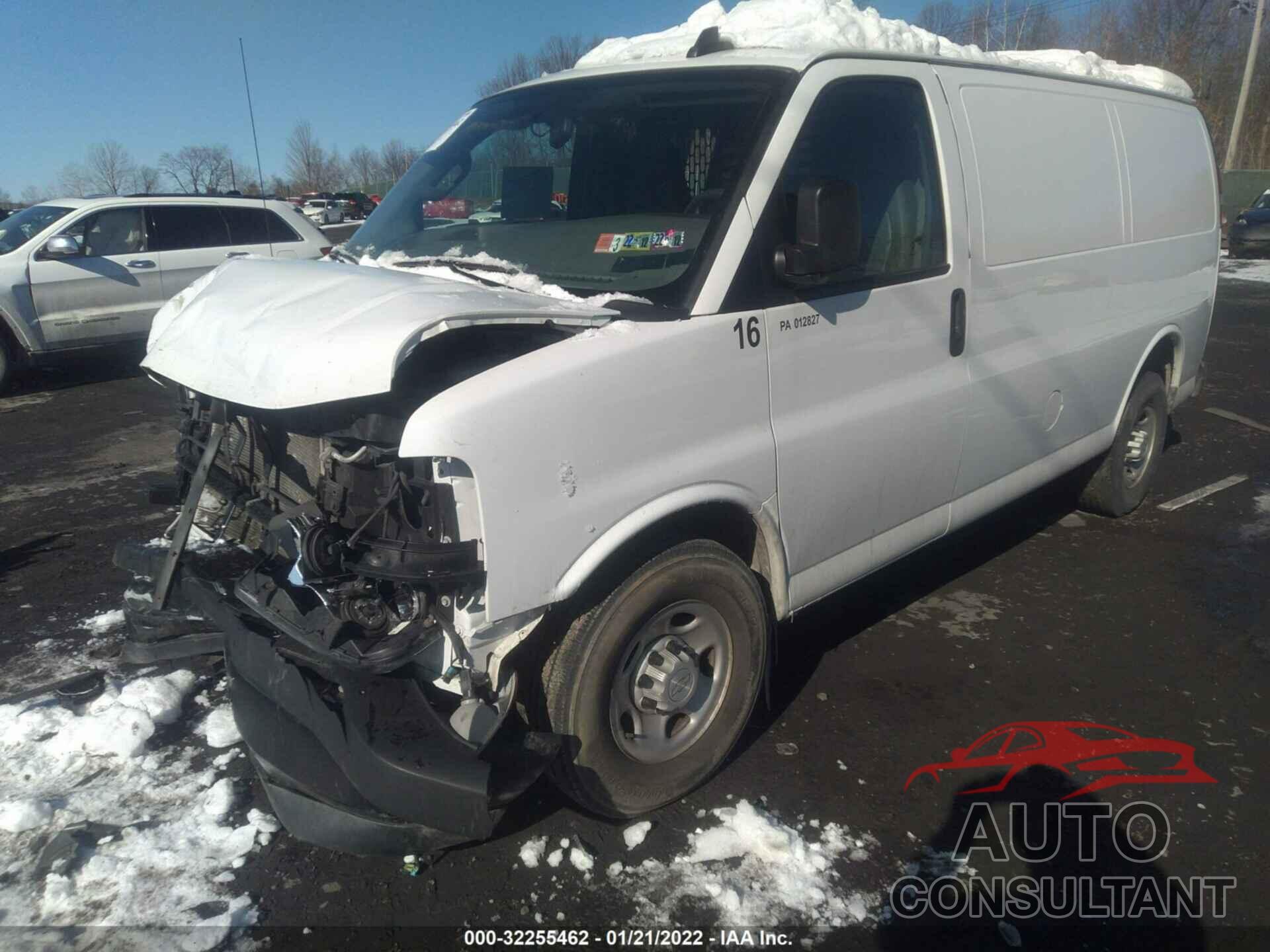 CHEVROLET EXPRESS CARGO VAN 2018 - 1GCWGAFG6J1335565