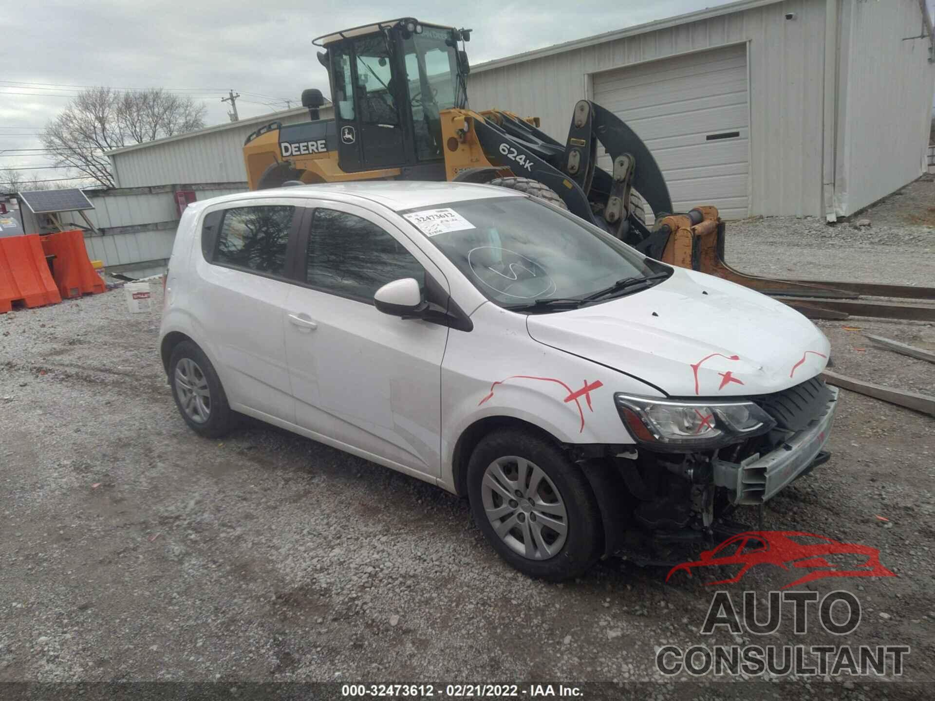 CHEVROLET SONIC 2017 - 1G1JG6SH8H4145161