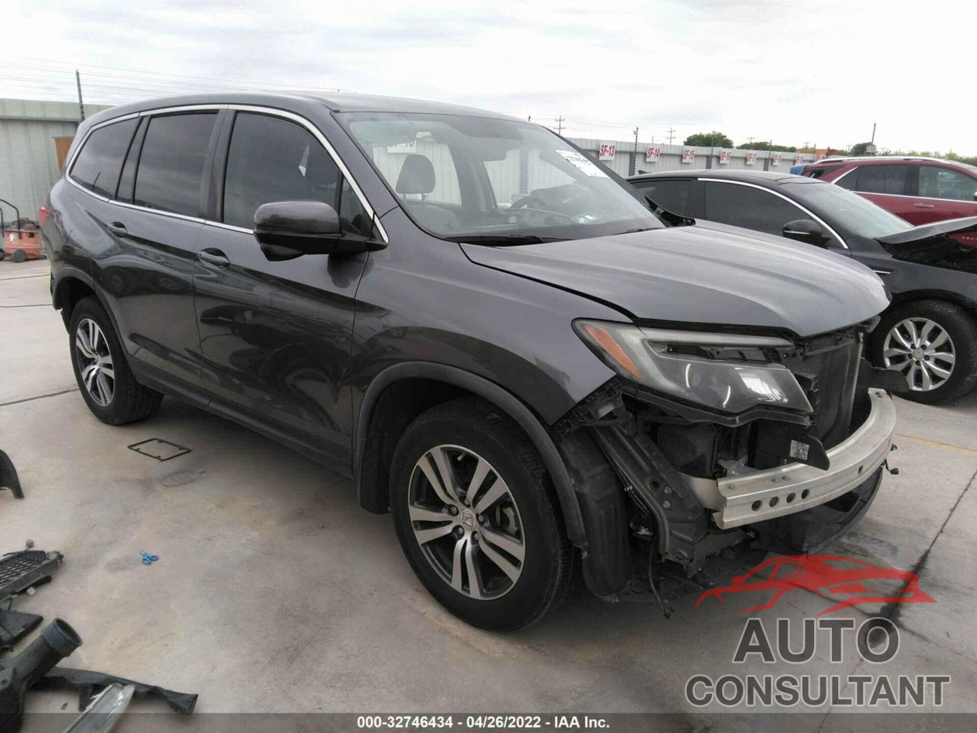 HONDA PILOT 2016 - 5FNYF6H33GB018684