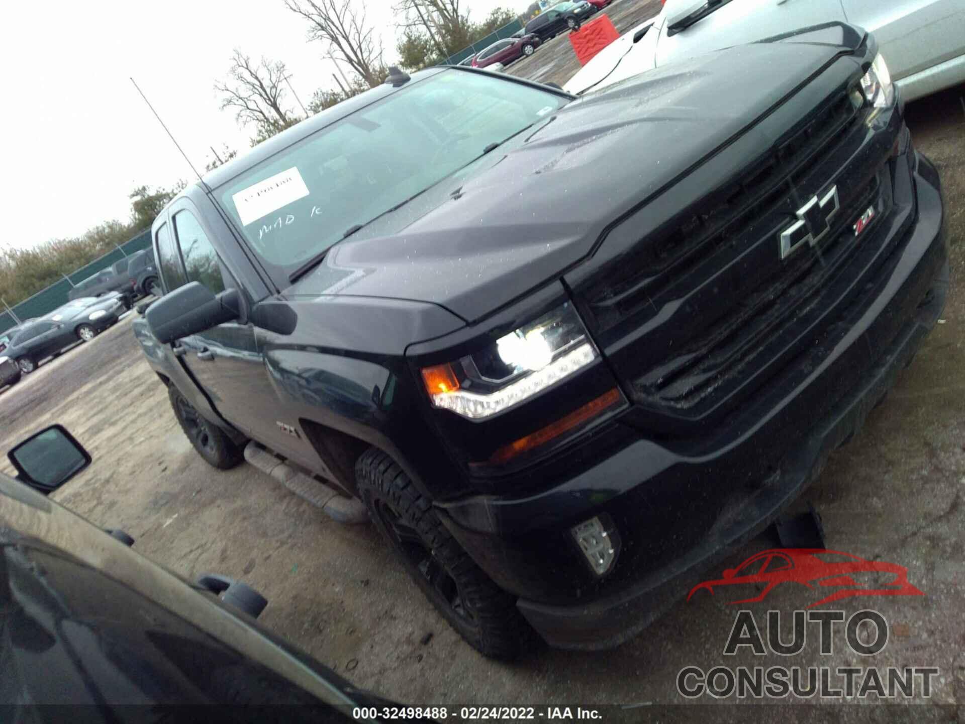 CHEVROLET SILVERADO 1500 2018 - 1GCVKREC2JZ156920