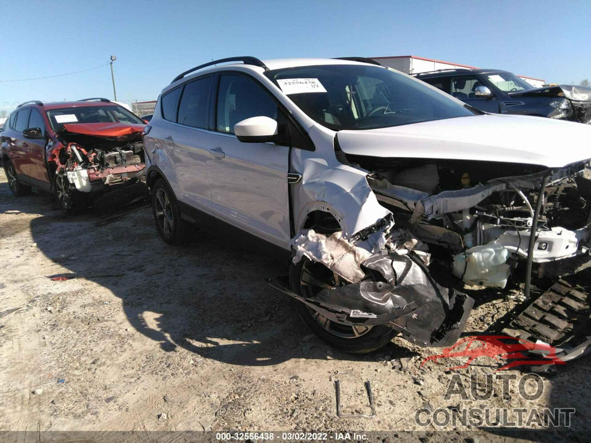 FORD ESCAPE 2017 - 1FMCU0GD1HUA09560