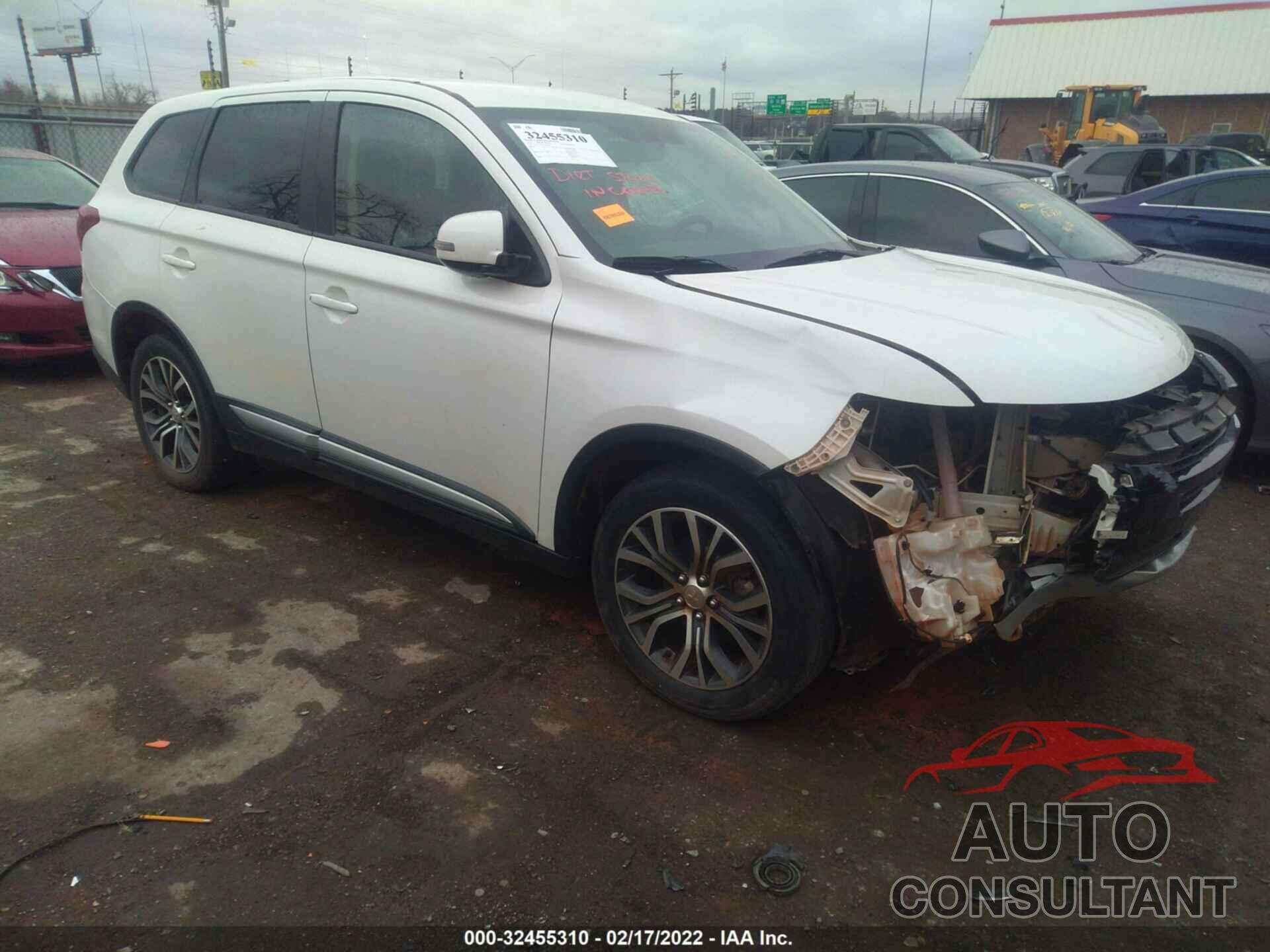 MITSUBISHI OUTLANDER 2018 - JA4AD3A38JZ036092