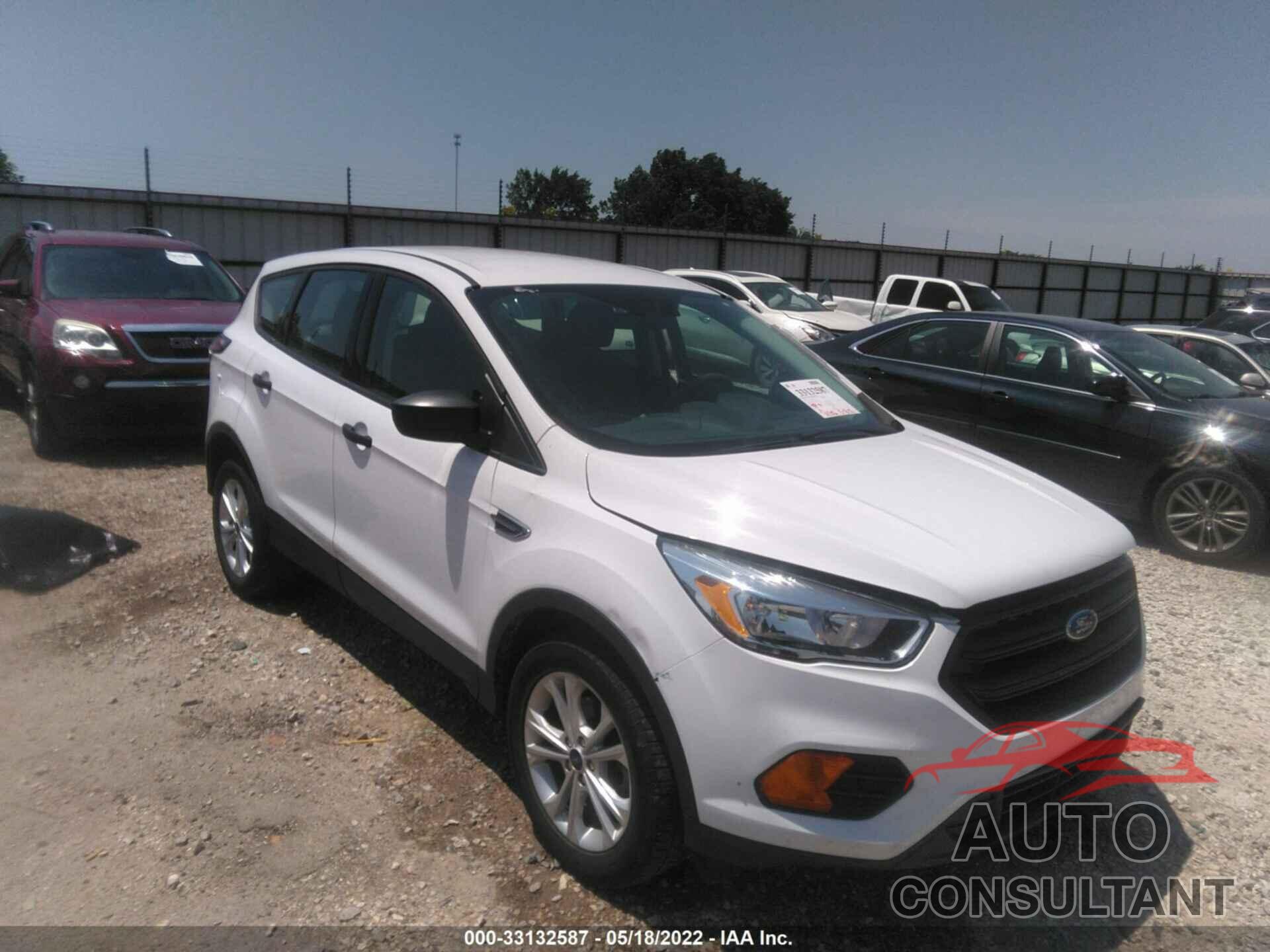FORD ESCAPE 2017 - 1FMCU0F77HUC43388
