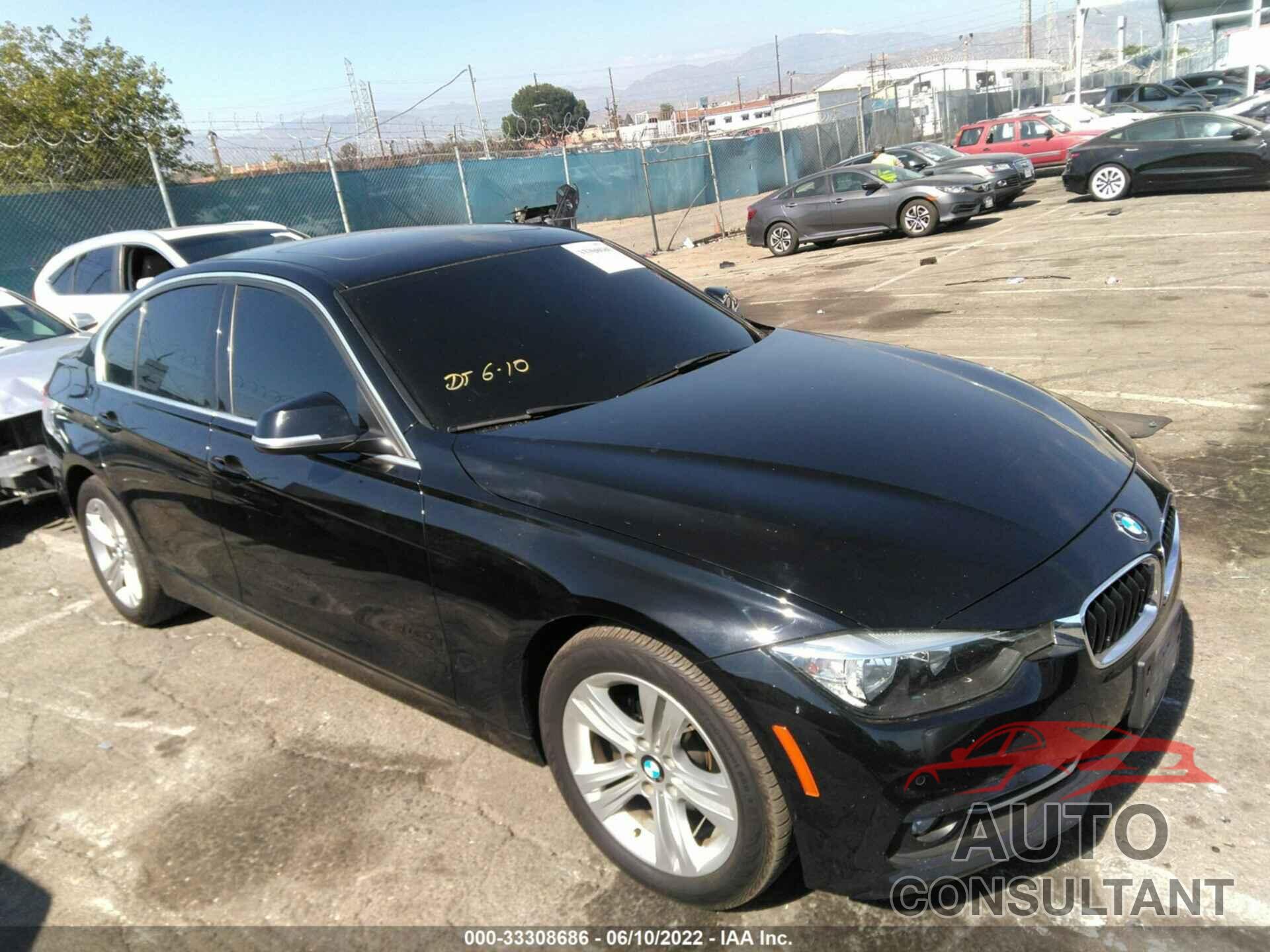 BMW 3 SERIES 2017 - WBA8B9G35HNU52751