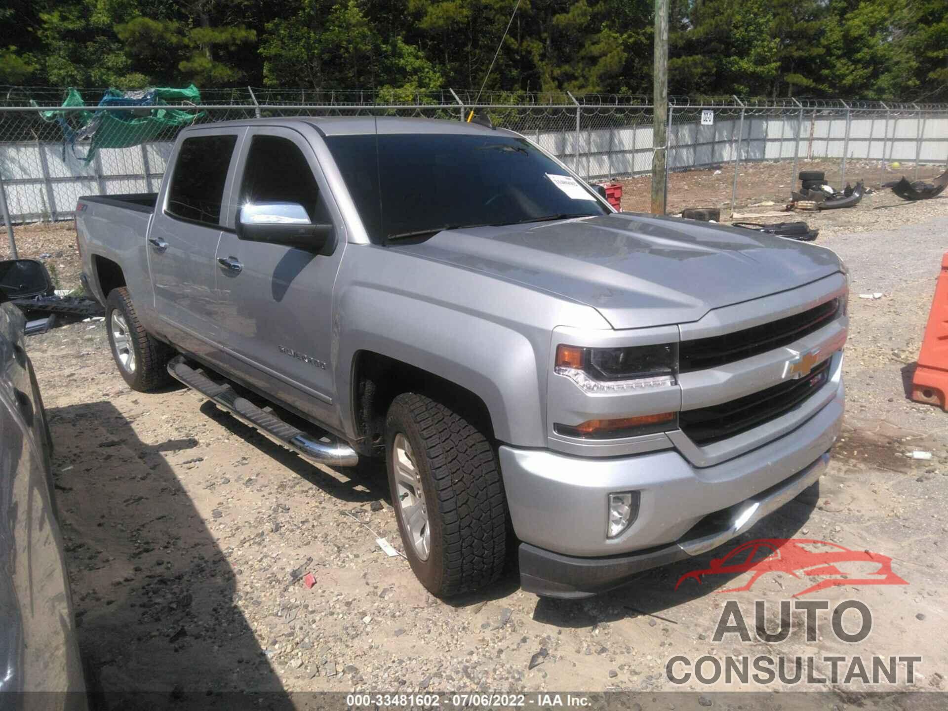 CHEVROLET SILVERADO 1500 2018 - 3GCUKREC8JG396663