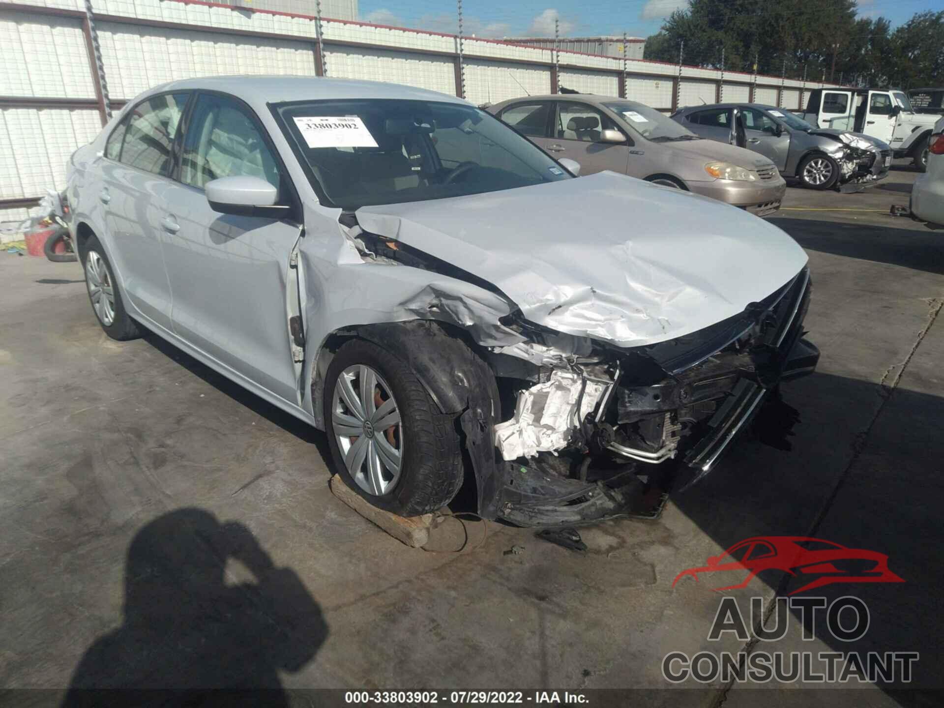VOLKSWAGEN JETTA 2017 - 3VW2B7AJ2HM343000