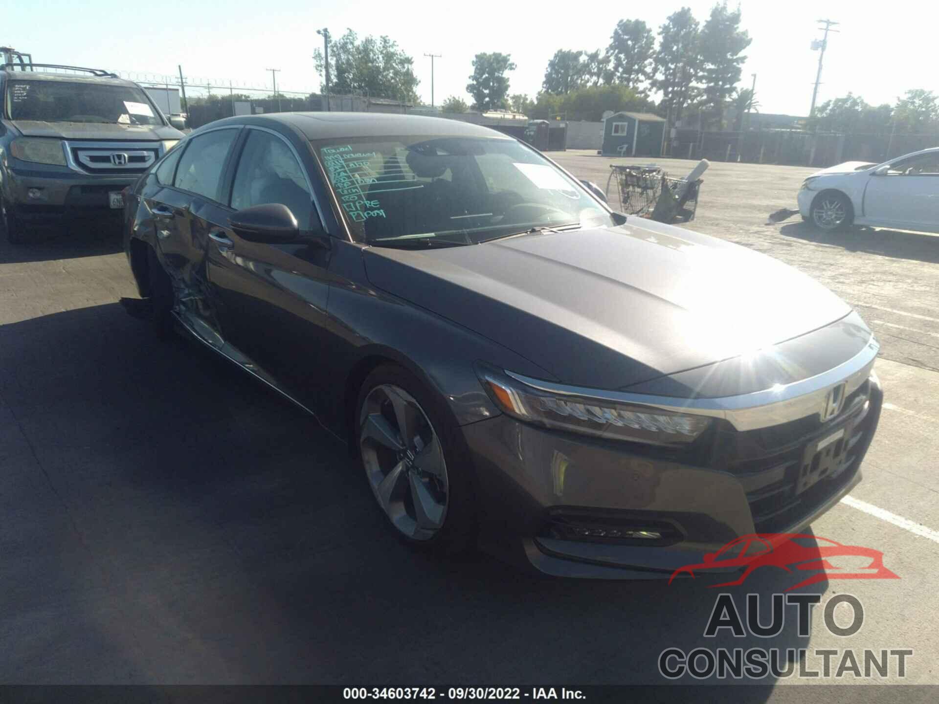 HONDA ACCORD SEDAN 2018 - 1HGCV1F97JA024335