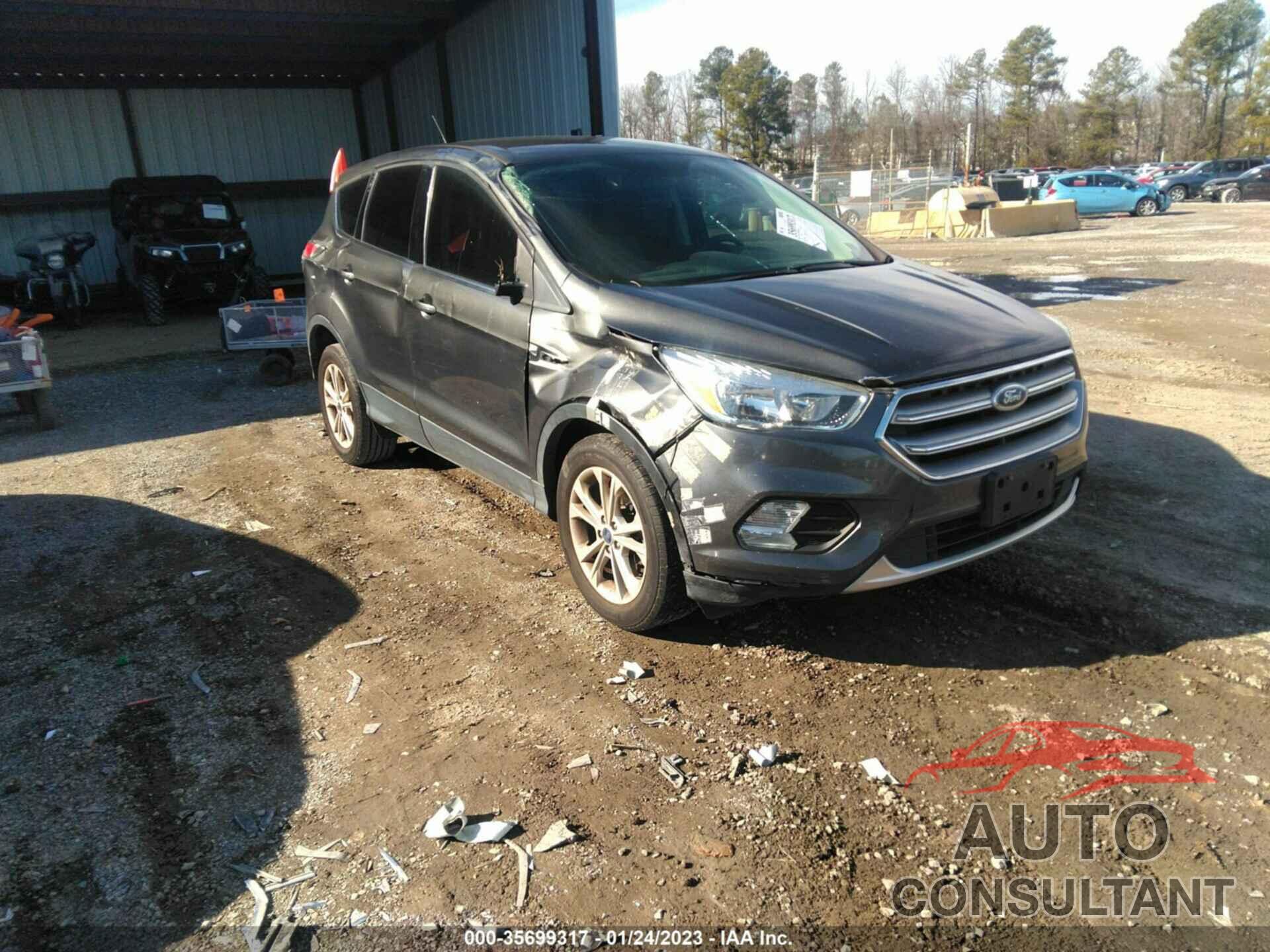 FORD ESCAPE 2017 - 1FMCU0G98HUB20361