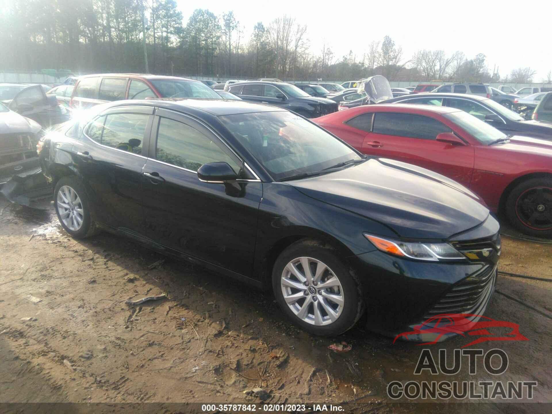 TOYOTA CAMRY 2018 - JTNB11HK4J3034598