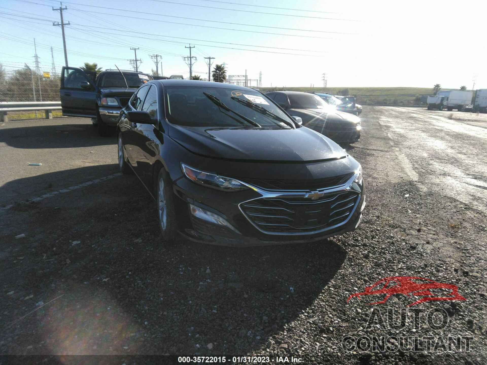 CHEVROLET MALIBU 2020 - 1G1ZD5ST5LF106812