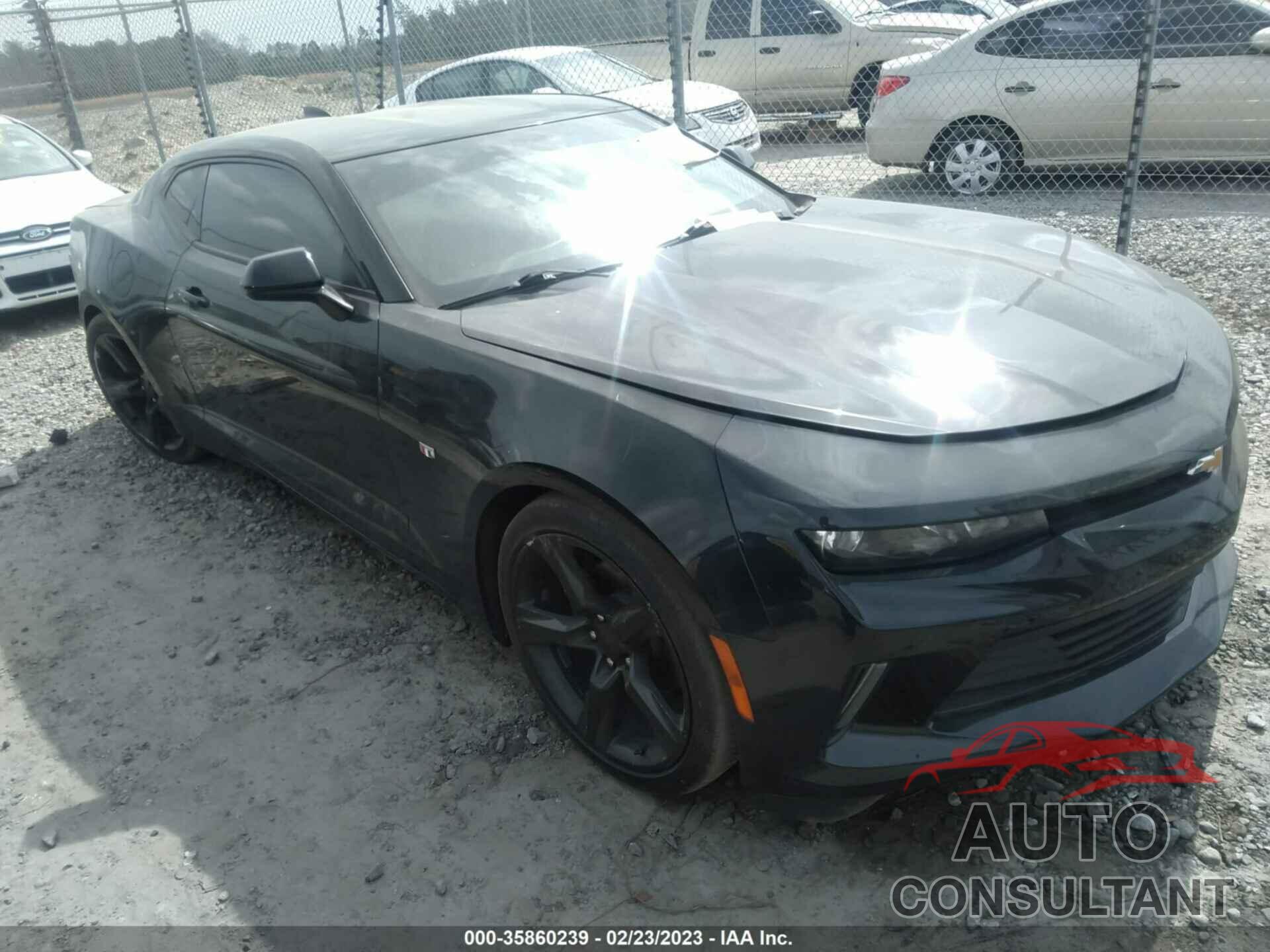 CHEVROLET CAMARO 2018 - 1G1FB1RX4J0136023