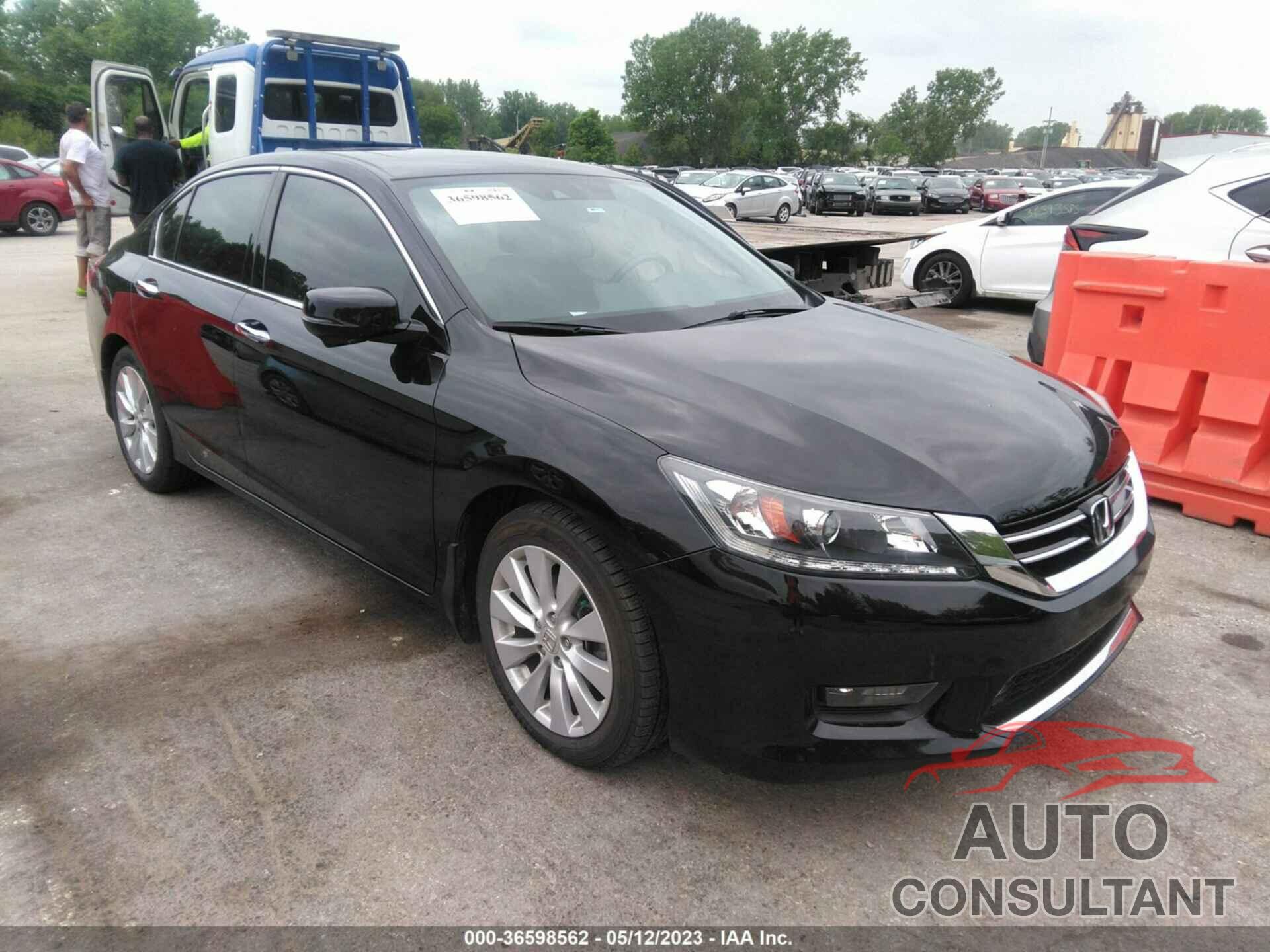 HONDA ACCORD SEDAN 2015 - 1HGCR3F87FA029677