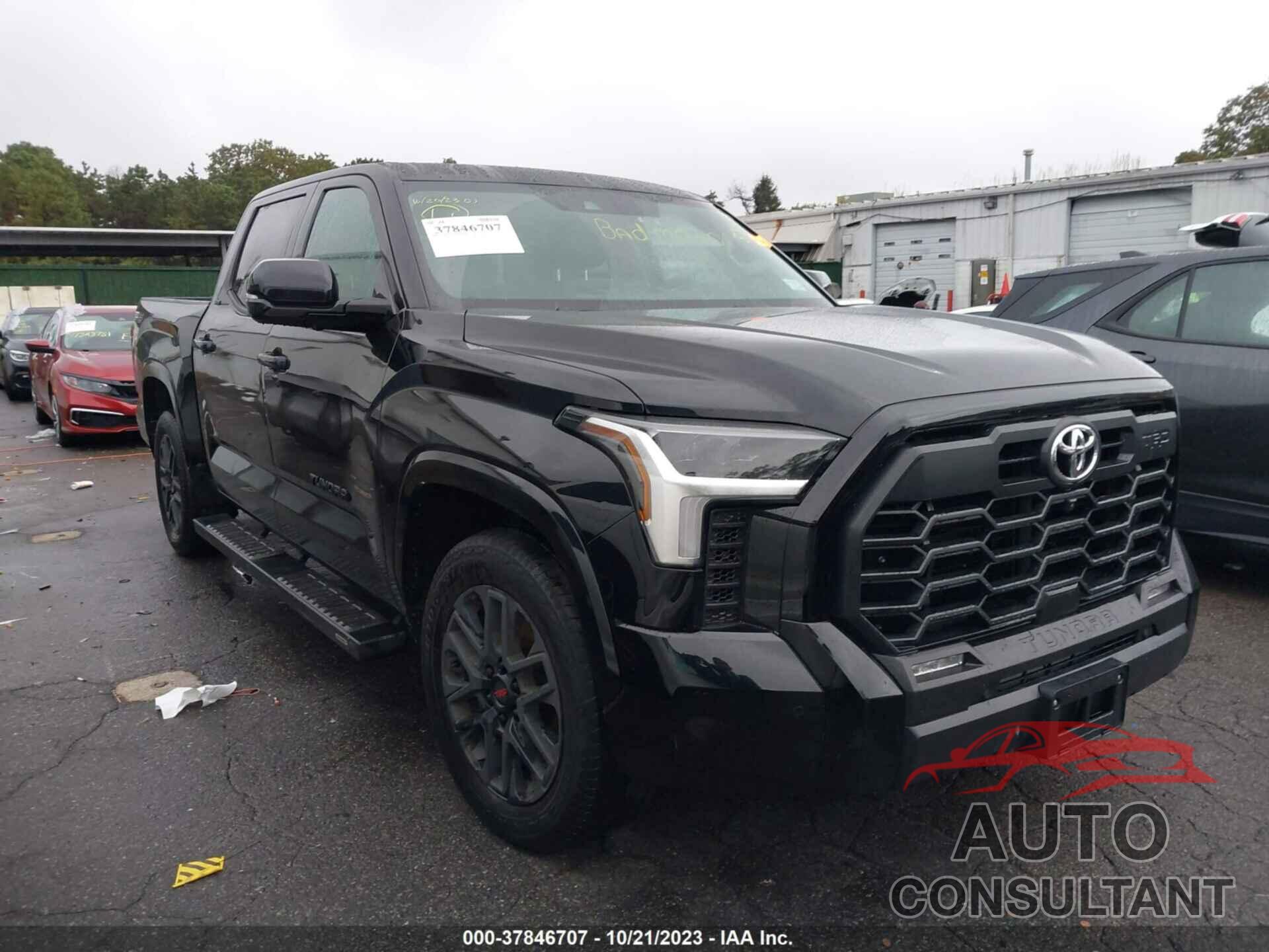 TOYOTA TUNDRA 2023 - 5TFLA5DB3PX090541