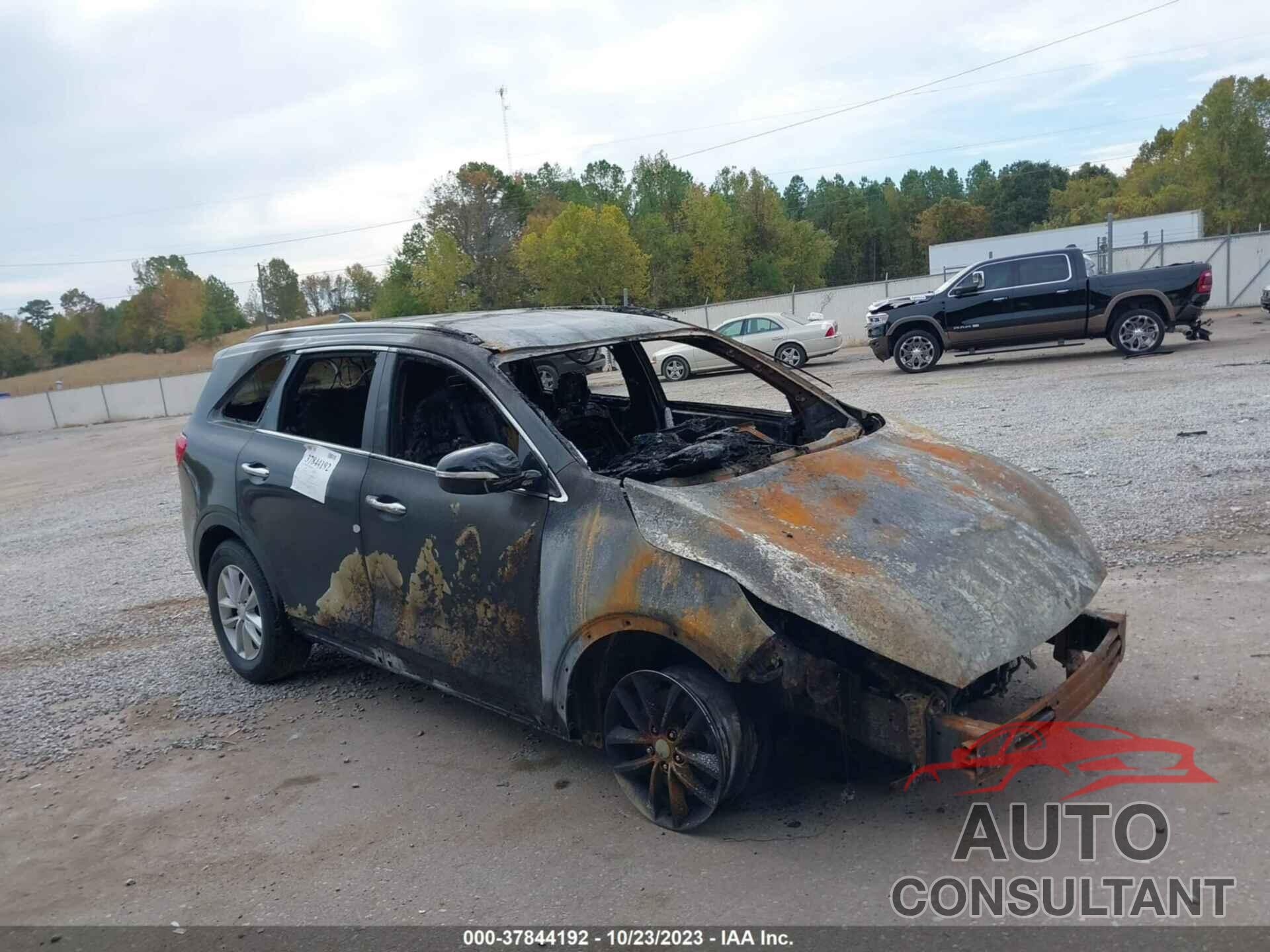KIA SORENTO 2017 - 5XYPGDA33HG199562