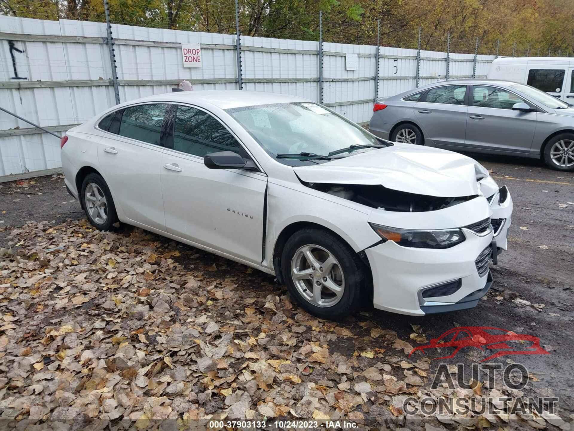 CHEVROLET MALIBU 2018 - 1G1ZC5ST6JF214646