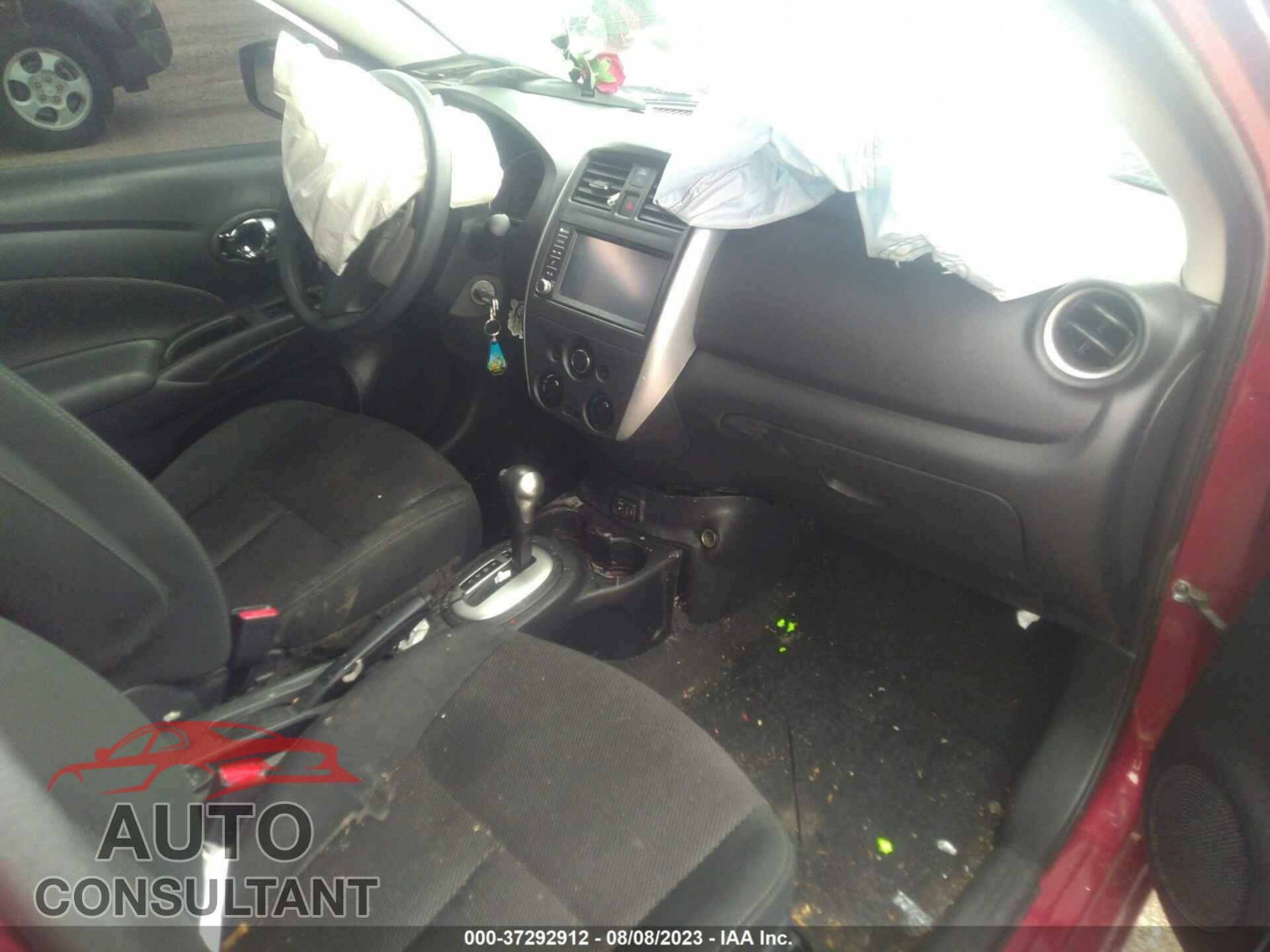 NISSAN VERSA 2019 - 3N1CN7AP3KL856386