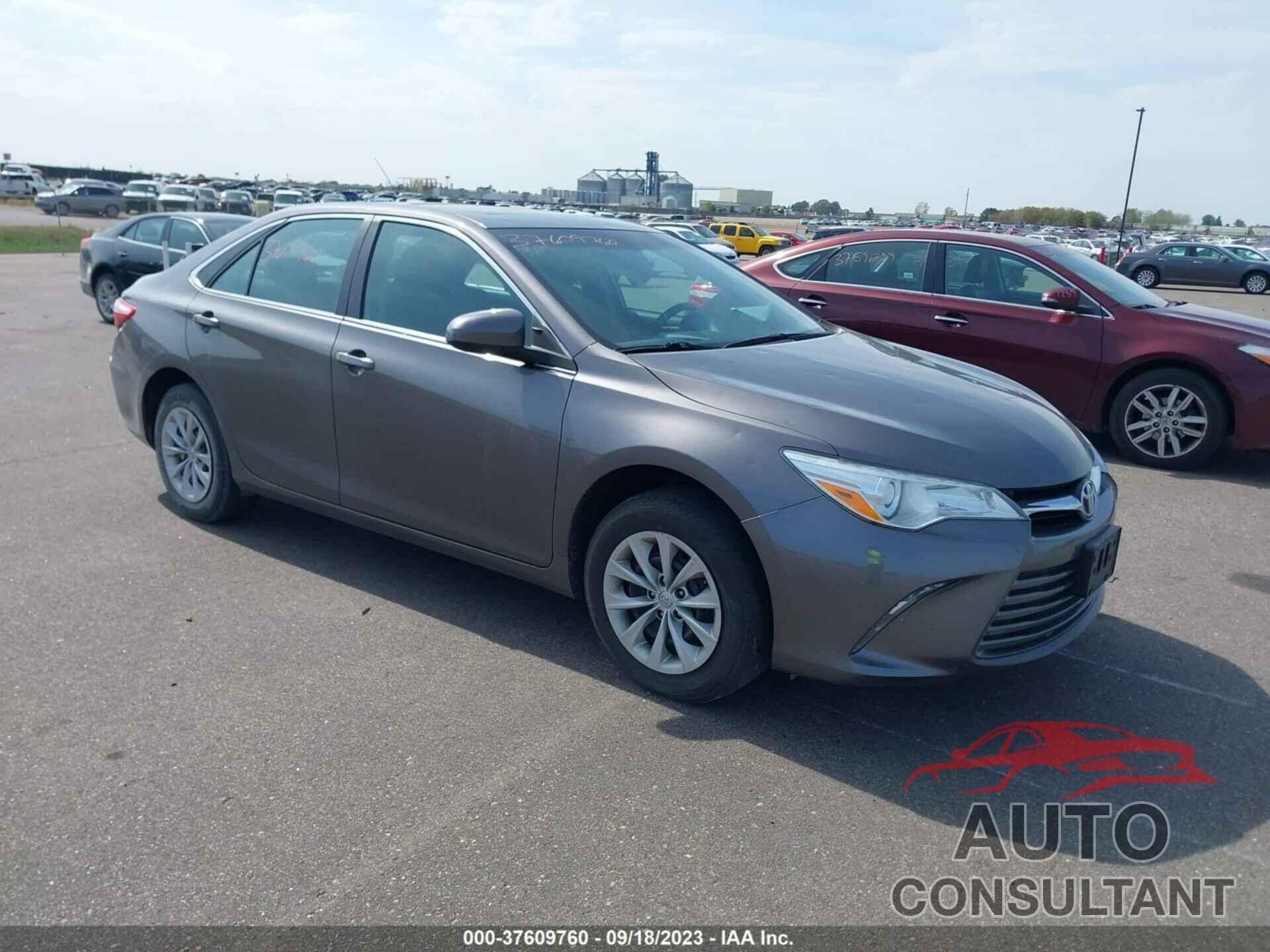 TOYOTA CAMRY 2016 - 4T4BF1FK6GR524019