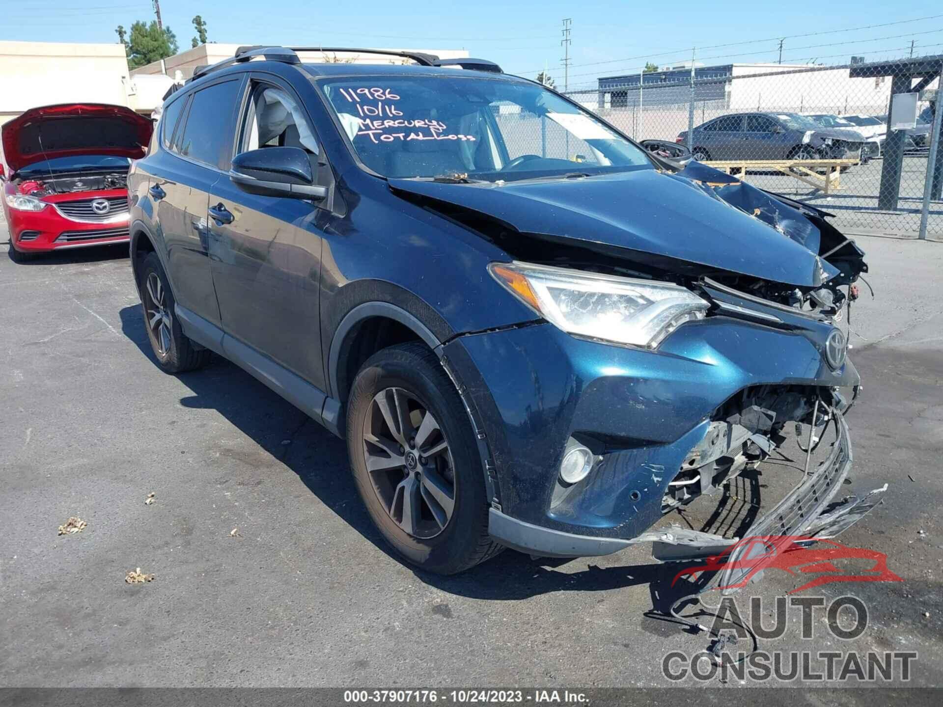 TOYOTA RAV4 2017 - JTMWFREV6HJ712939