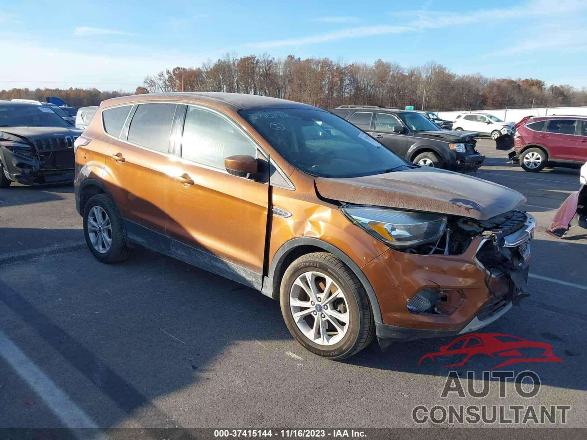 FORD ESCAPE 2017 - 1FMCU9GD8HUA58985