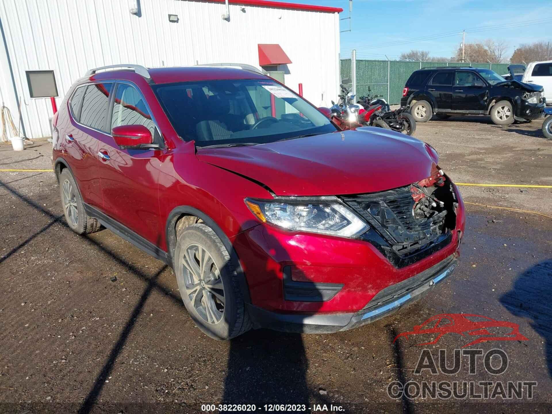 NISSAN ROGUE 2019 - 5N1AT2MT4KC748646