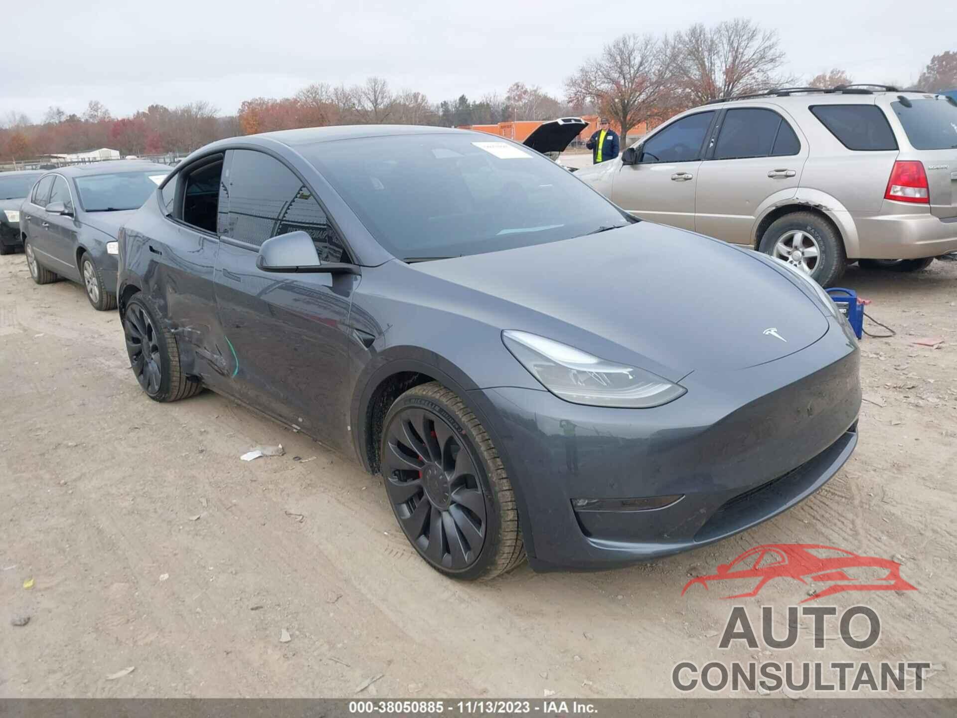 TESLA MODEL Y 2023 - 7SAYGDEF9PF899961