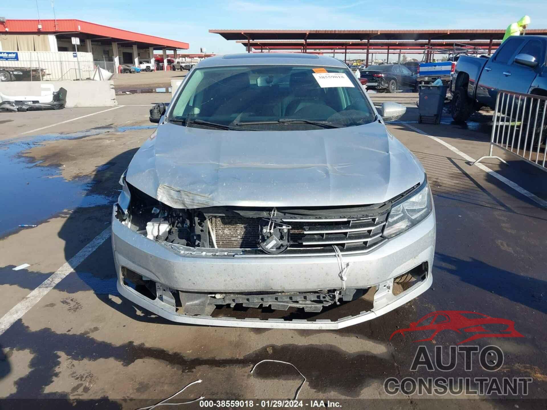 VOLKSWAGEN PASSAT 2017 - 1VWBT7A39HC036651