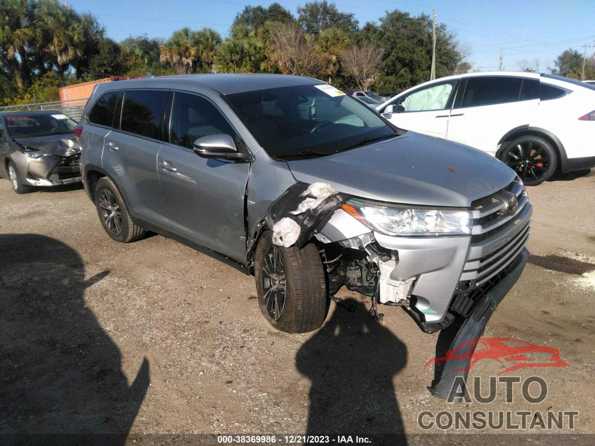 TOYOTA HIGHLANDER 2019 - 5TDZZRFH7KS311469