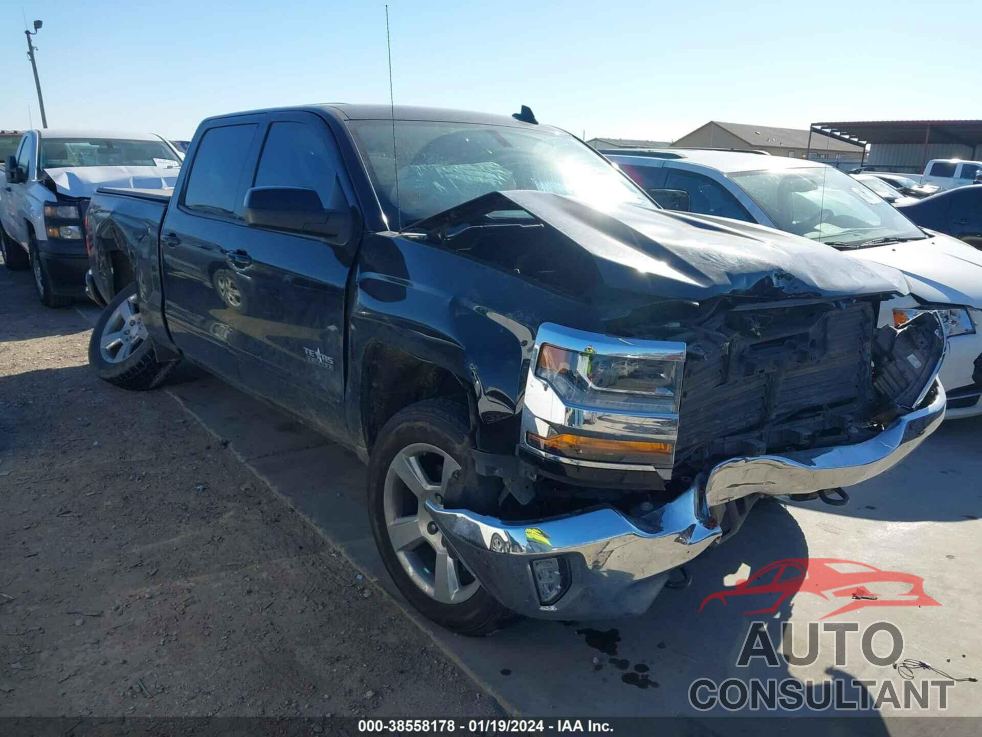 CHEVROLET SILVERADO 1500 2018 - 3GCUKREC8JG187987