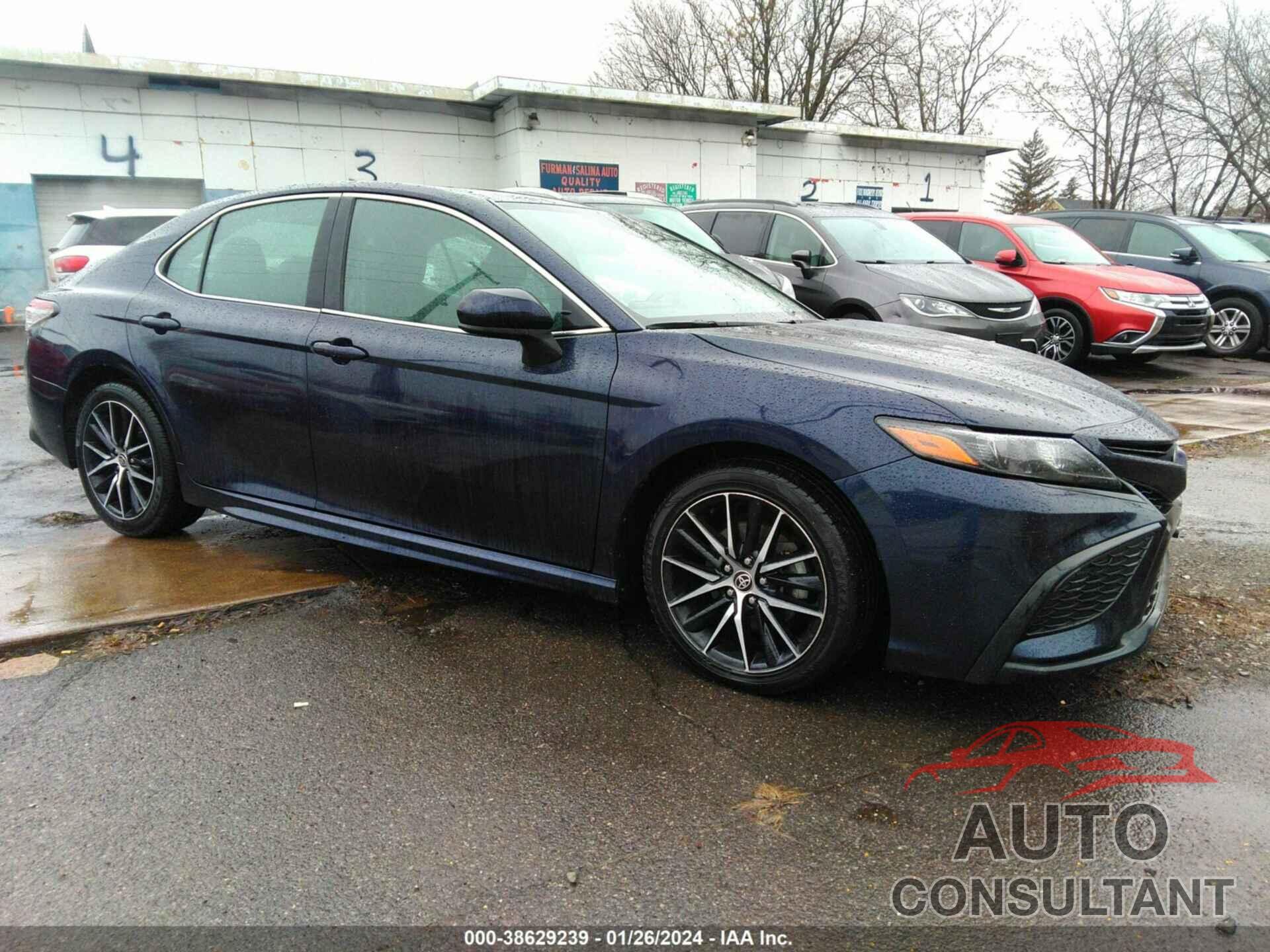 TOYOTA CAMRY 2021 - 4T1G11AK7MU518750