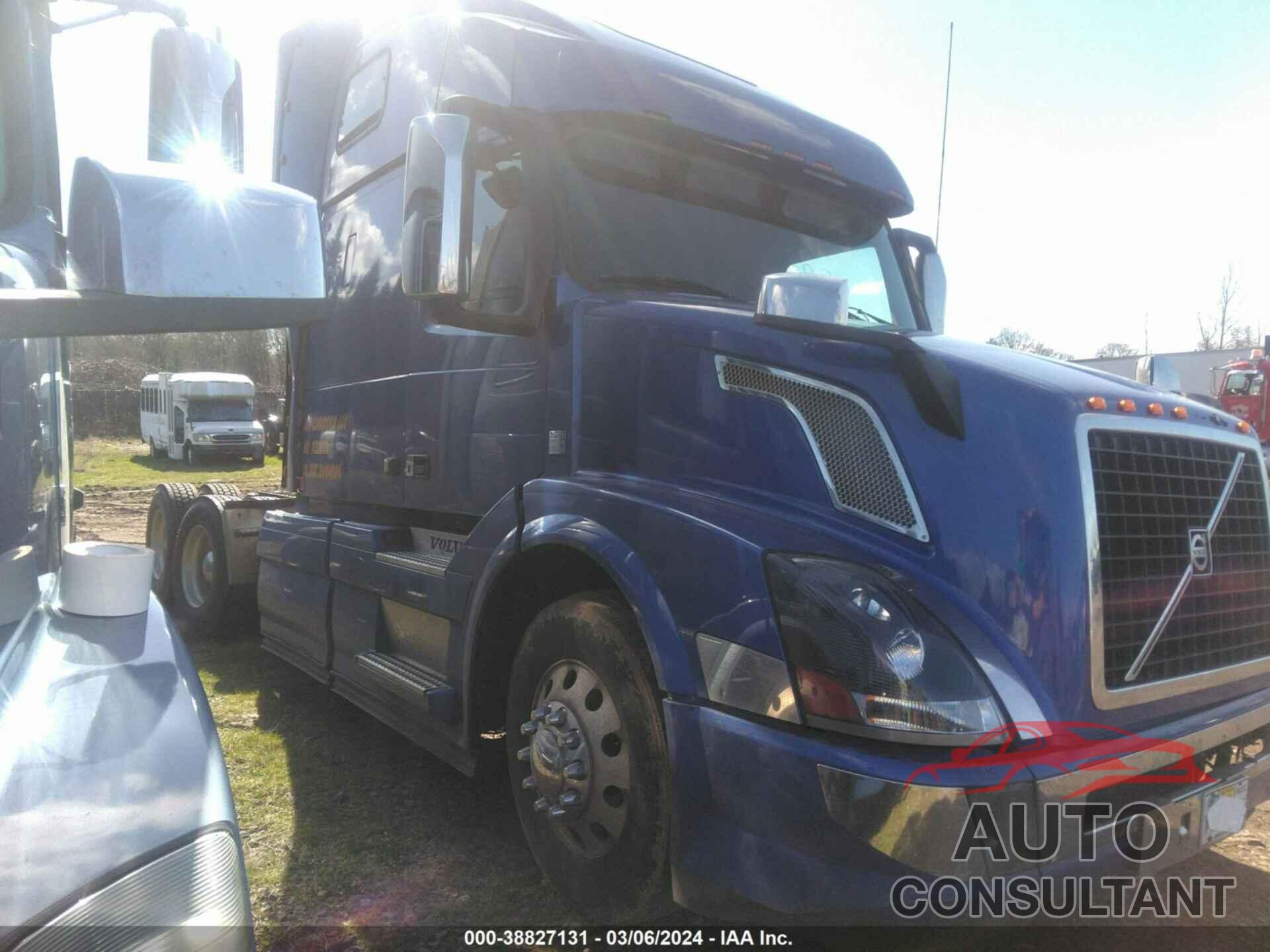 VOLVO VN 2016 - 4V4NC9EH6GN941504