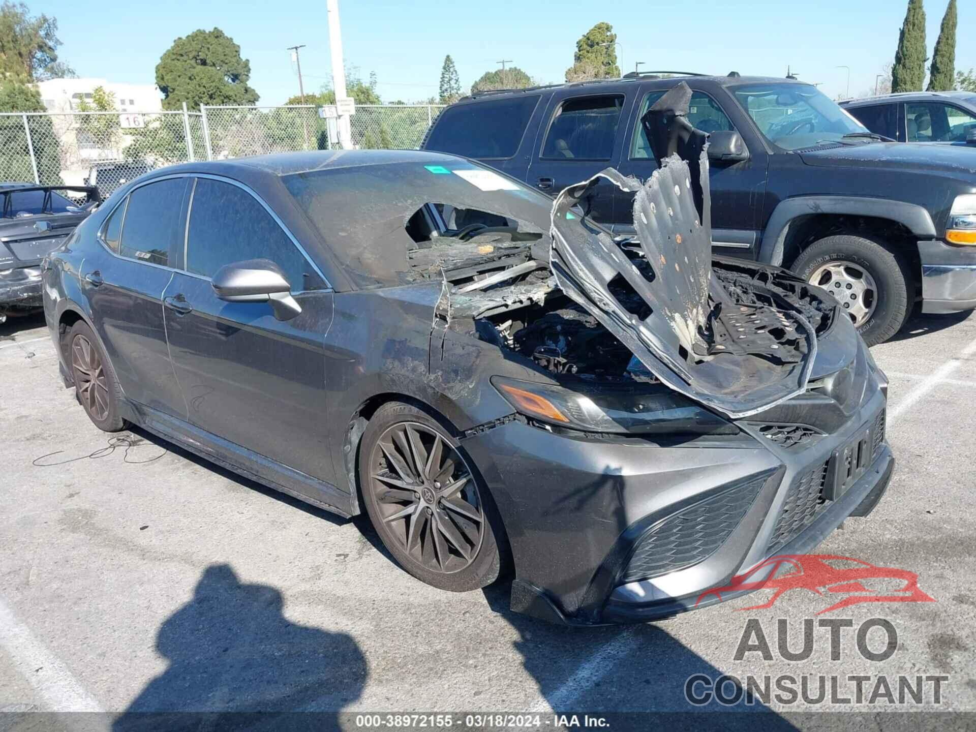 TOYOTA CAMRY 2021 - 4T1G11AK6MU522143