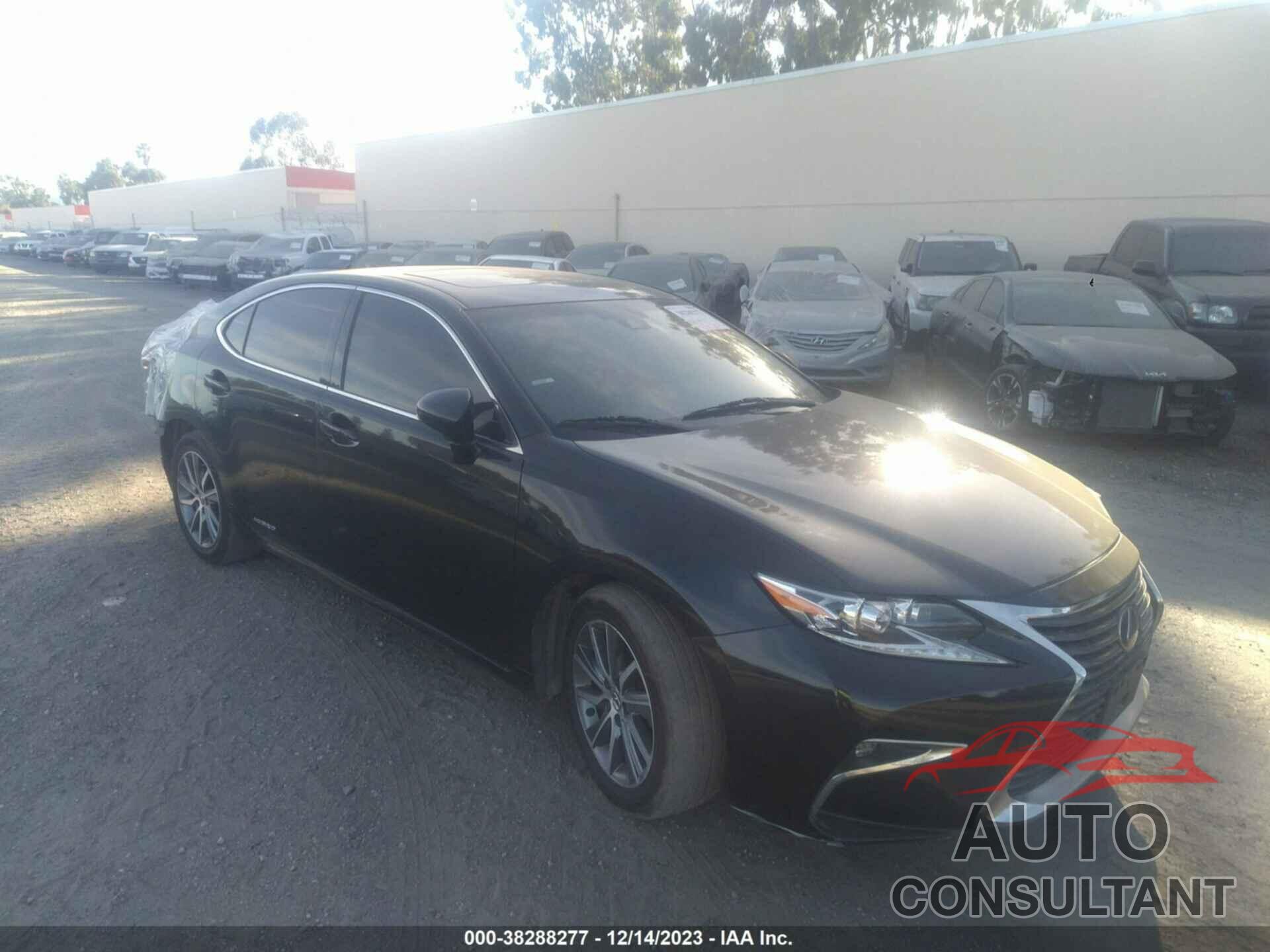 LEXUS ES 300H 2018 - JTHBW1GGXJ2193844