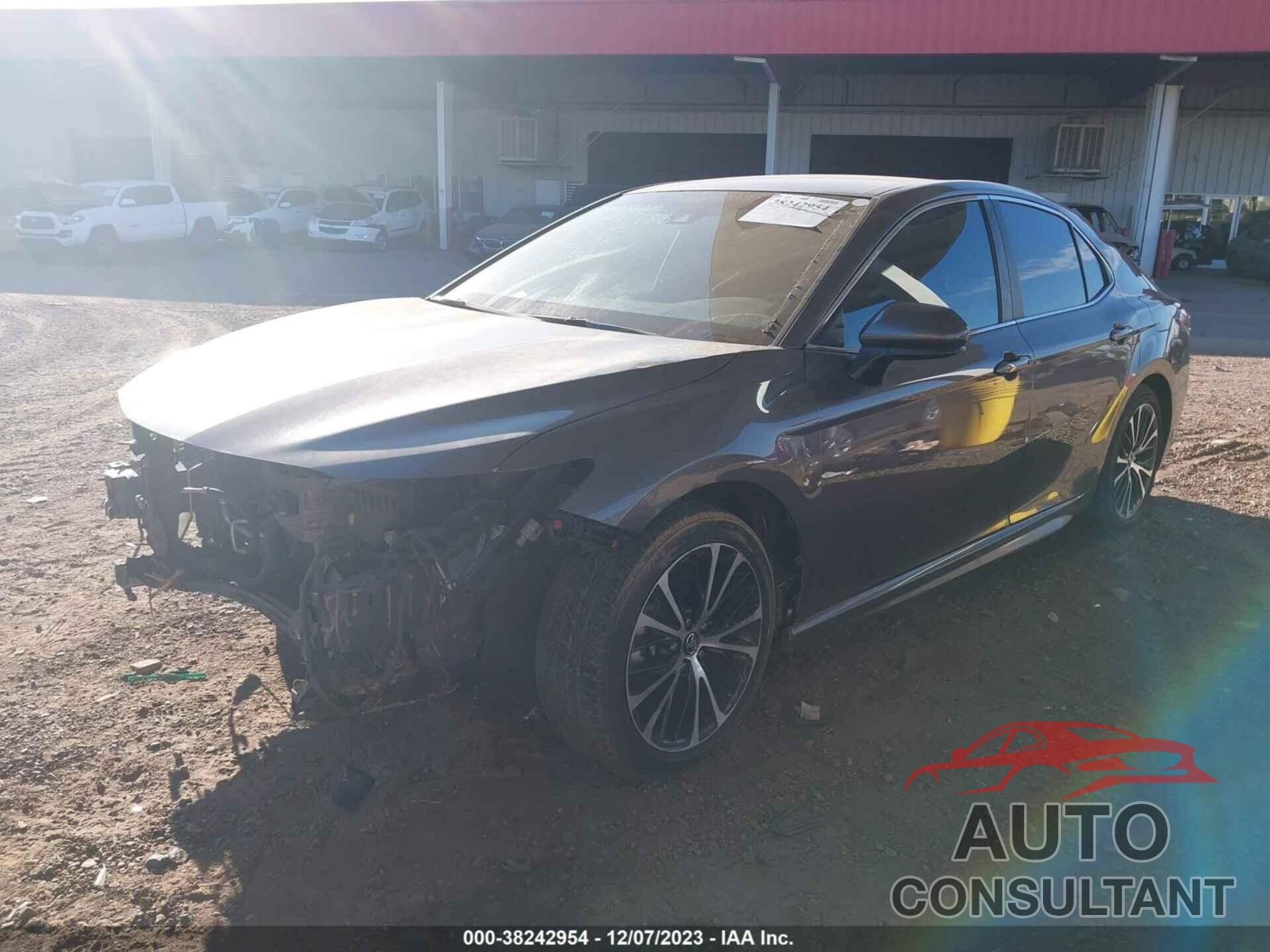 TOYOTA CAMRY 2020 - 4T1G11AK7LU352339