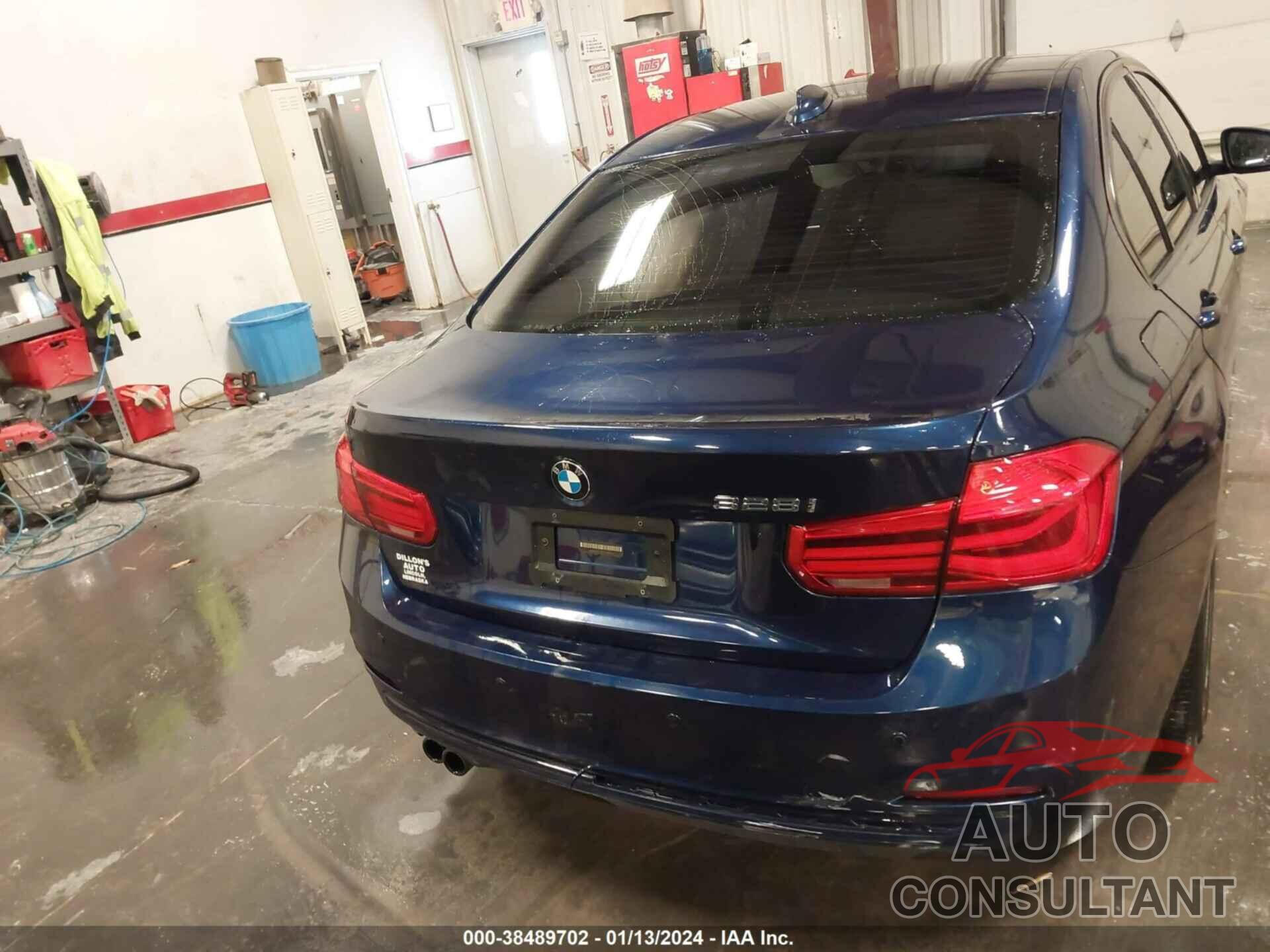 BMW 328I 2016 - WBA8E9G55GNT86144