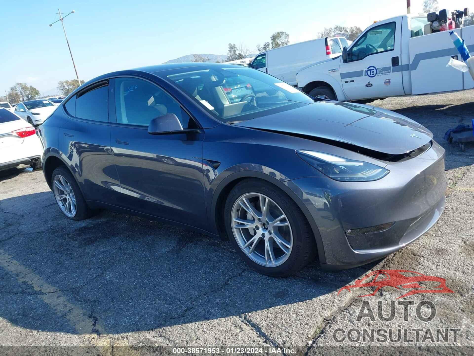TESLA MODEL Y 2023 - 7SAYGDEE9PF960863