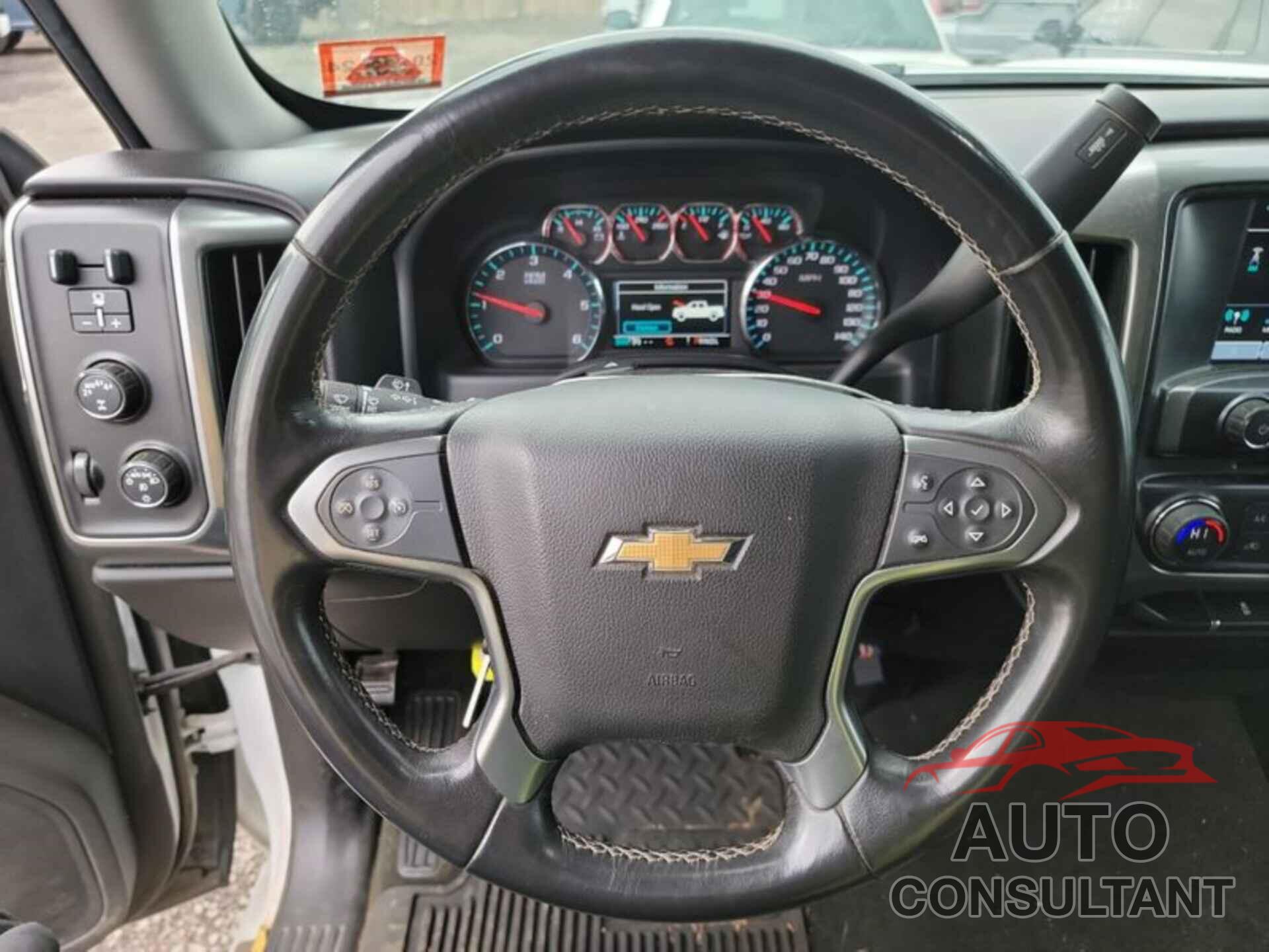 CHEVROLET SILVERADO 2017 - 3GCUKREC2HG165591