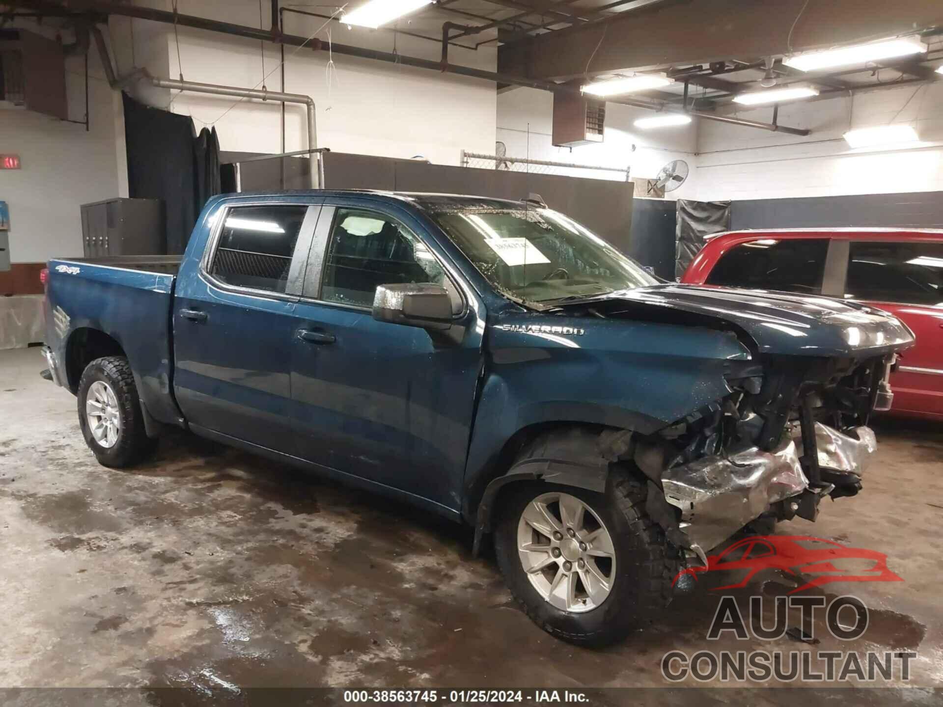 CHEVROLET SILVERADO 1500 2021 - 1GCUYDED6MZ243259