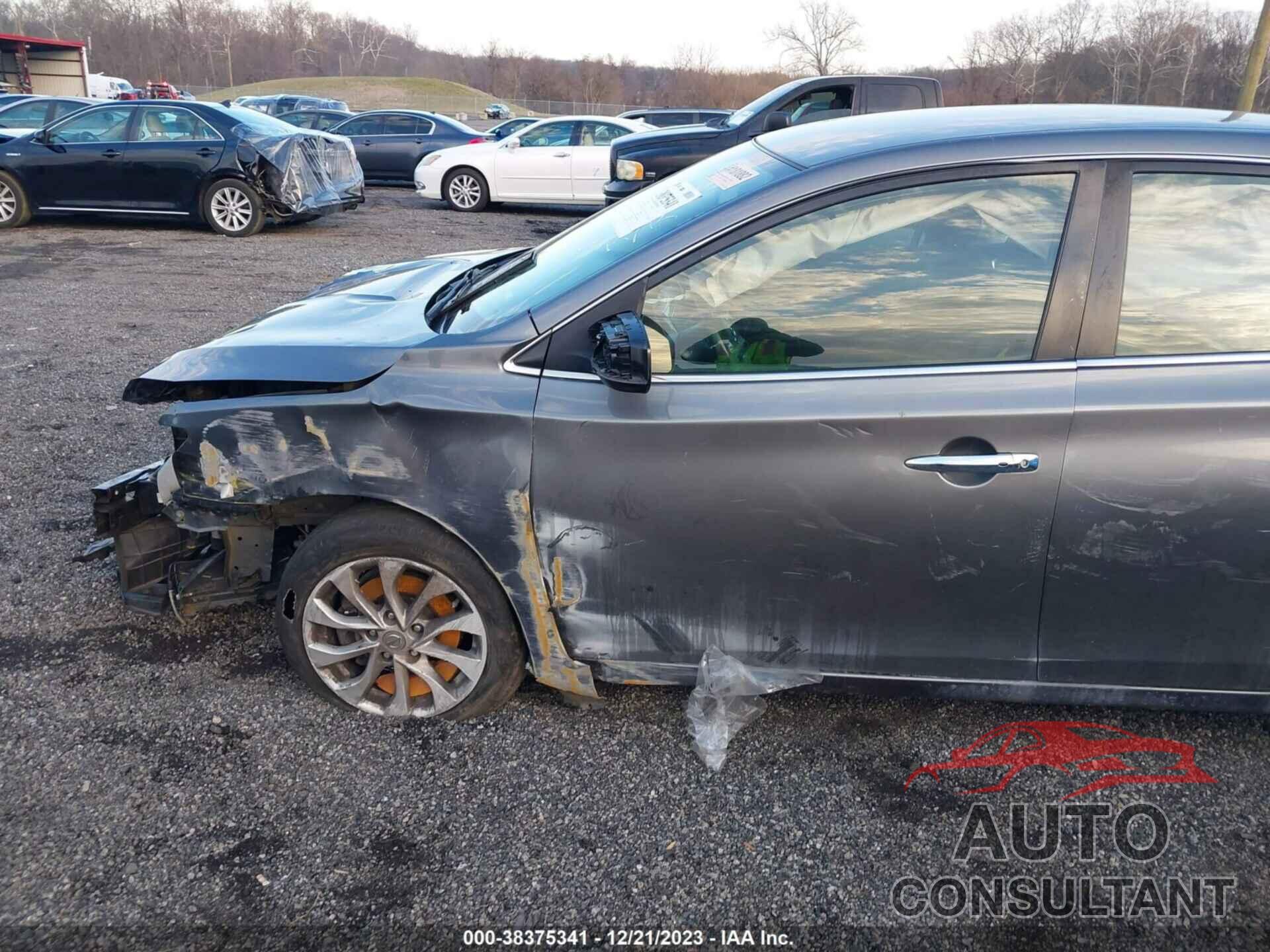 NISSAN SENTRA 2018 - 3N1AB7AP1JL615991